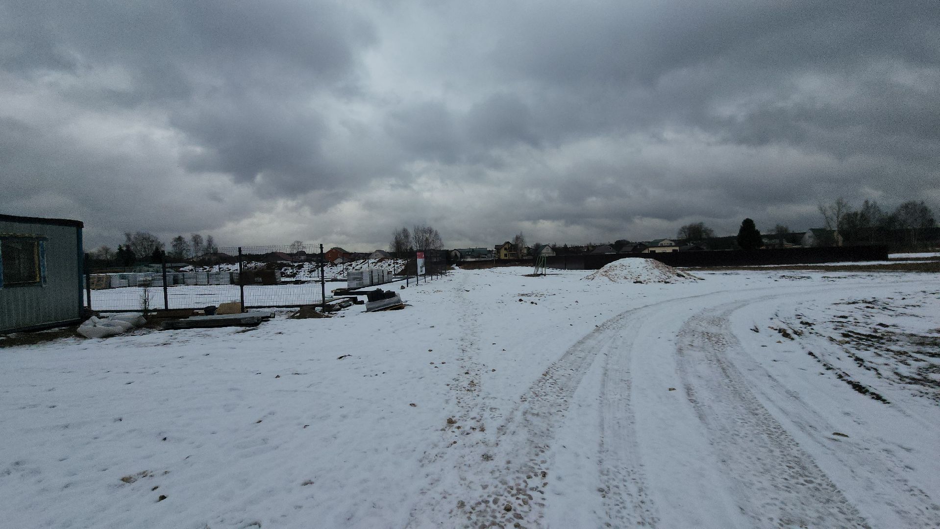 Деревня Назарьево, Медицина, Строительство,