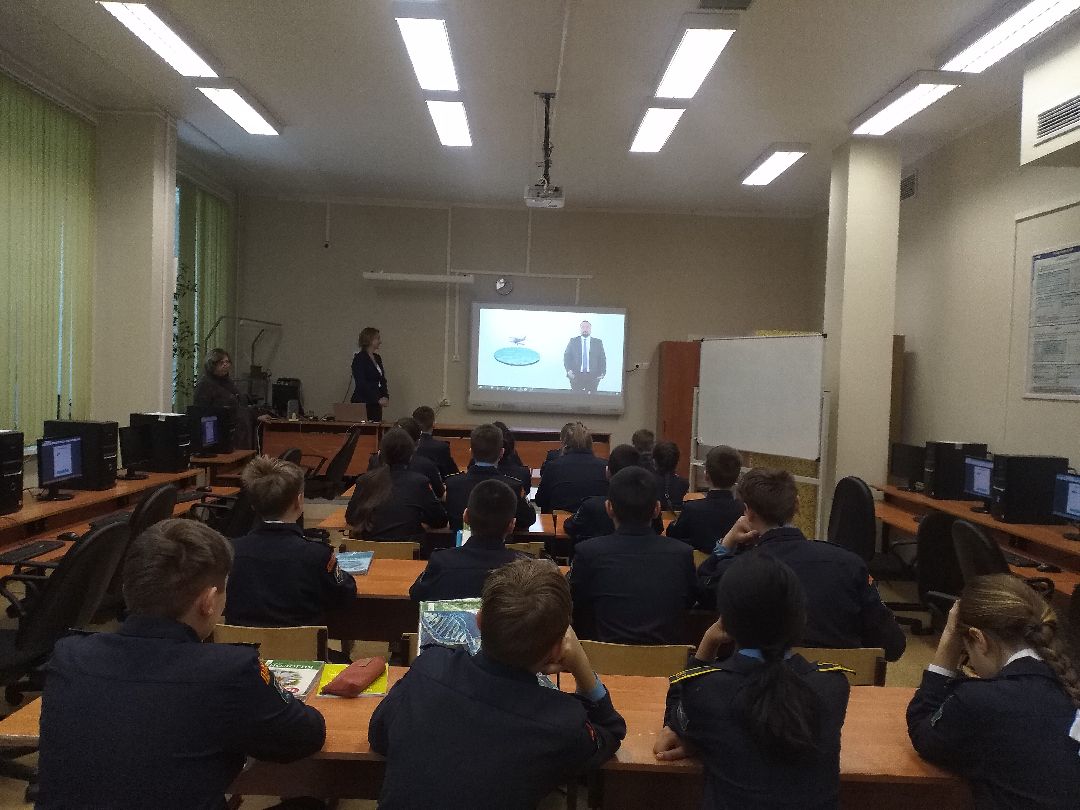 Лосино-Петровский, общество