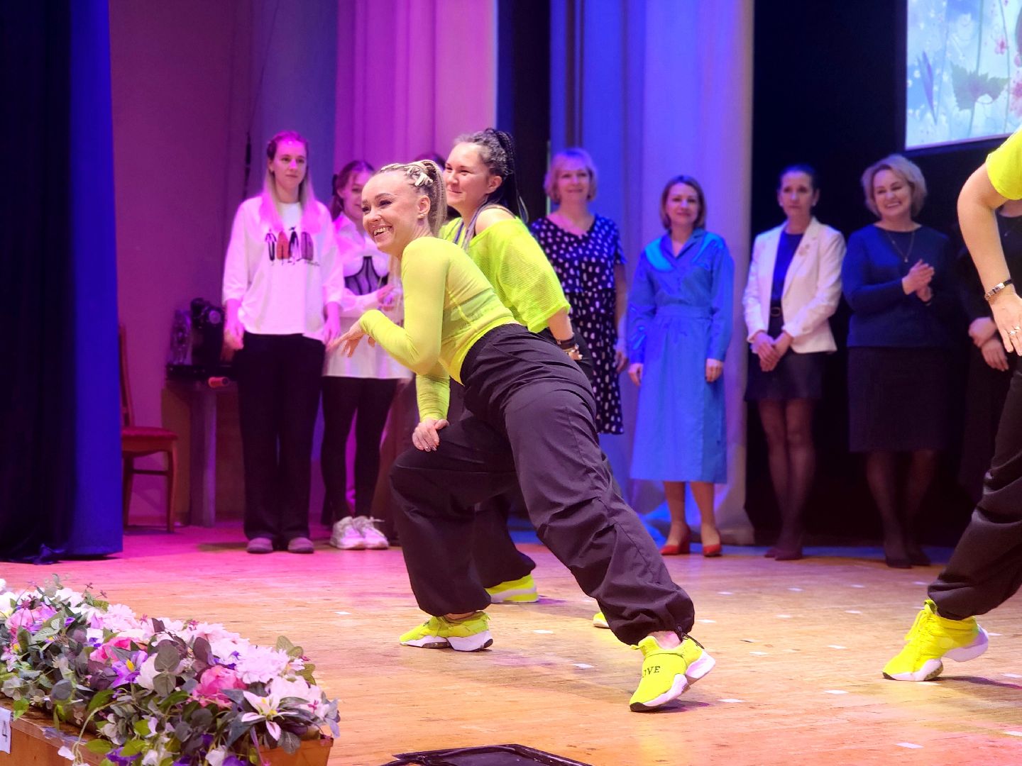 пущино, серпухов, женский день, 8 марта,