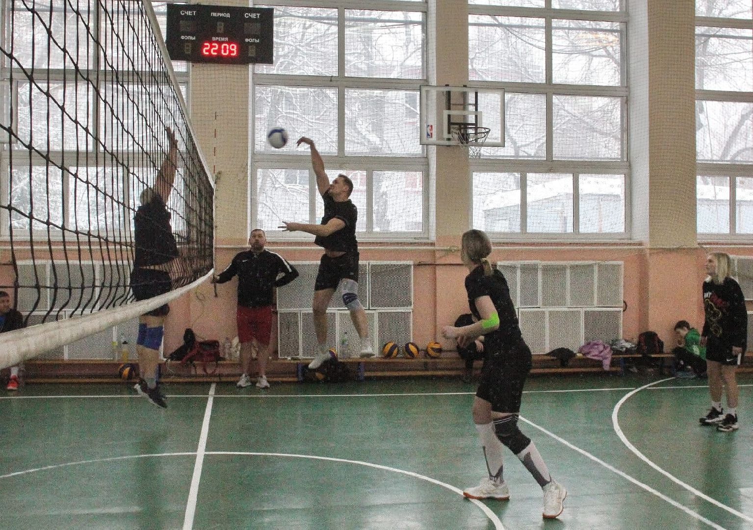 школа 12, волейбол, авангард, турнир по волейболу, учителя,