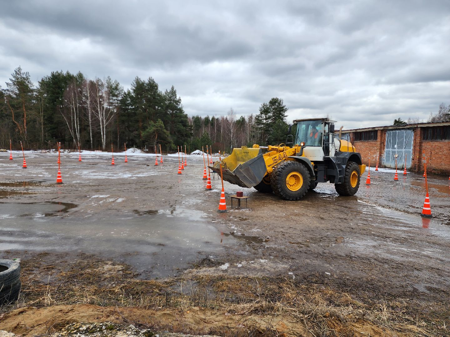 раменское, образование, раменский дорожно-строительный техникум, чемпионат профессионалы 2025, управление и обслуживание фронтального погрузчика,