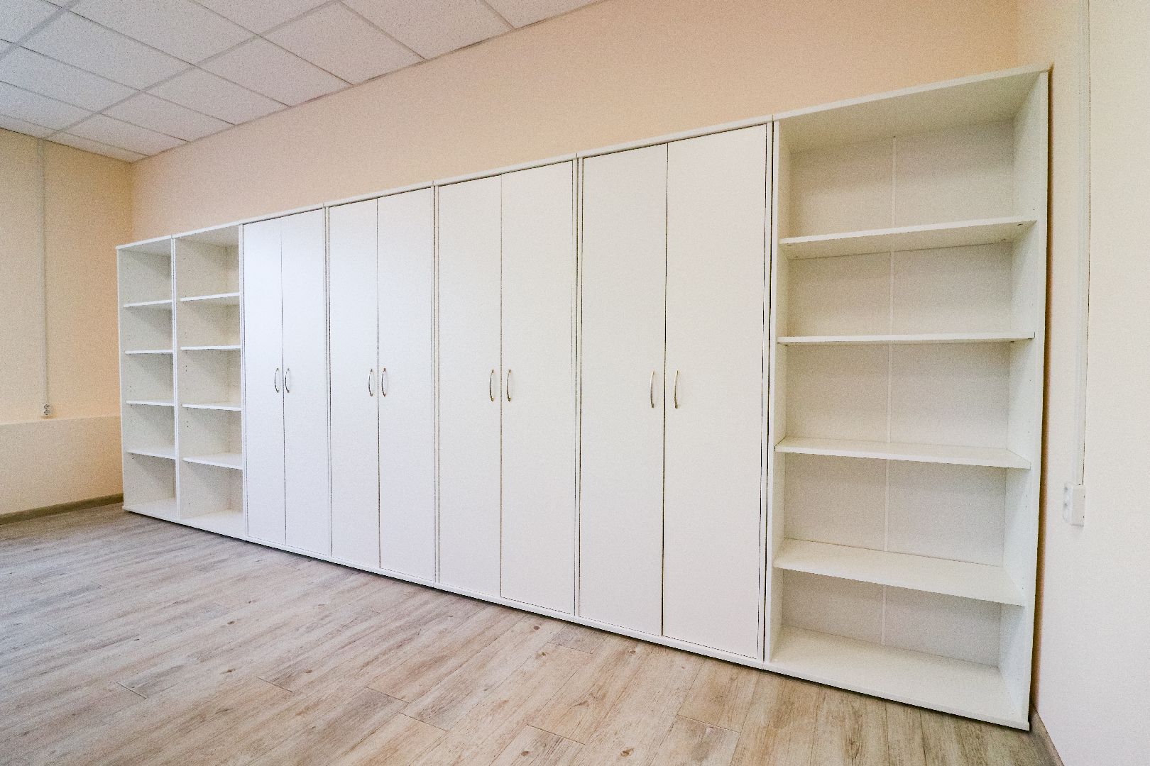 Клин, общество, культура, клубы, строительство, кукольная сцена, вертикалки,