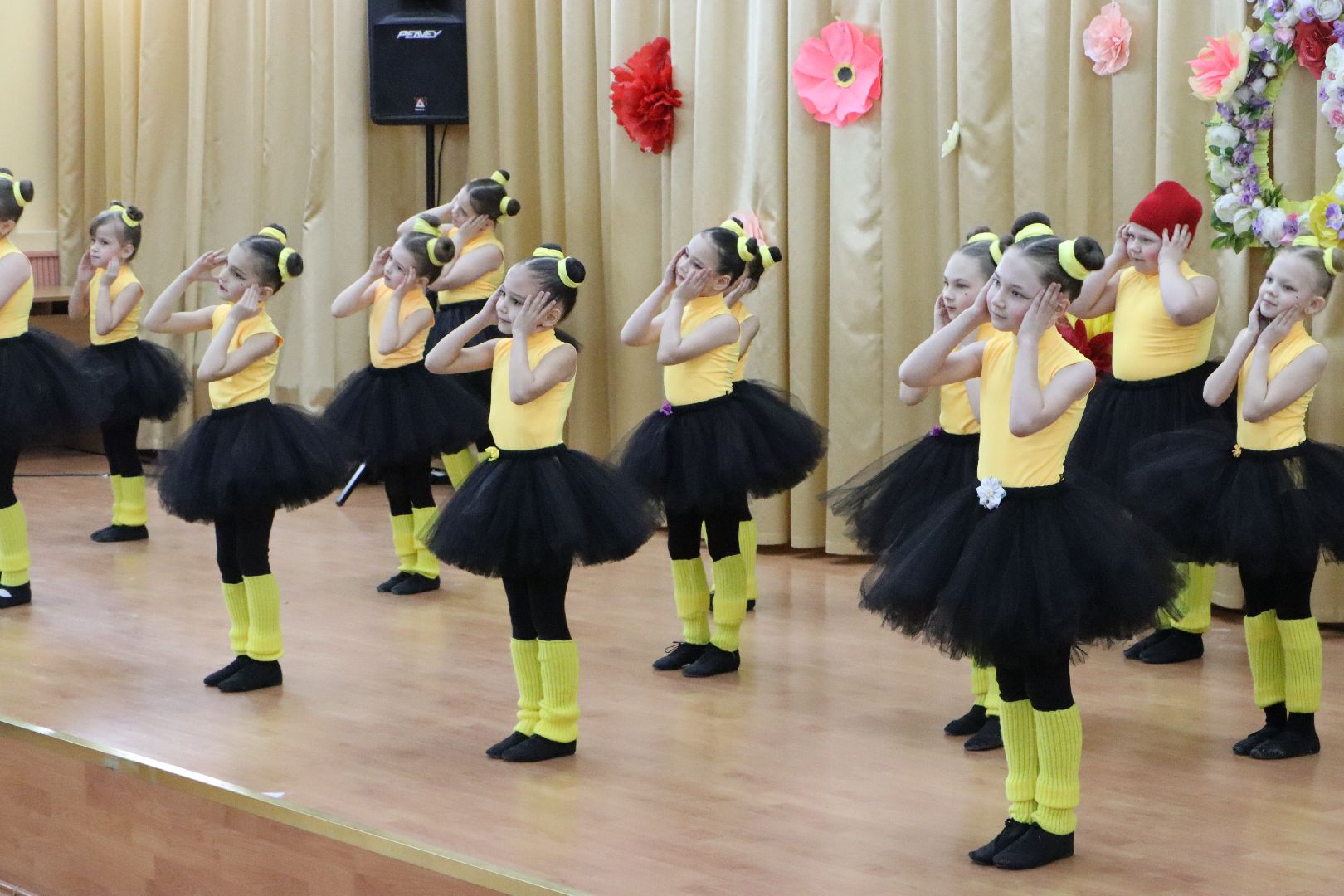 серебряные пруды, концерт, международный женский день, администрация серебряных прудов, 8 марта, глава серебряных прудов,