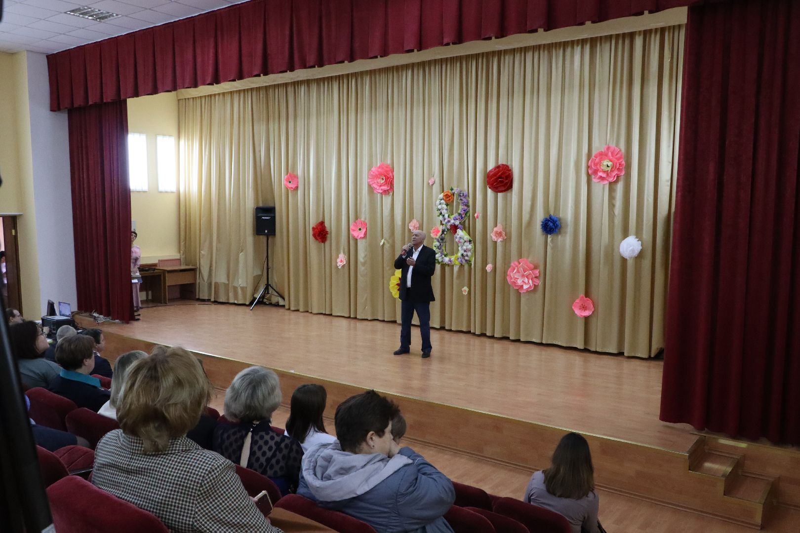серебряные пруды, концерт, международный женский день, администрация серебряных прудов, 8 марта, глава серебряных прудов,