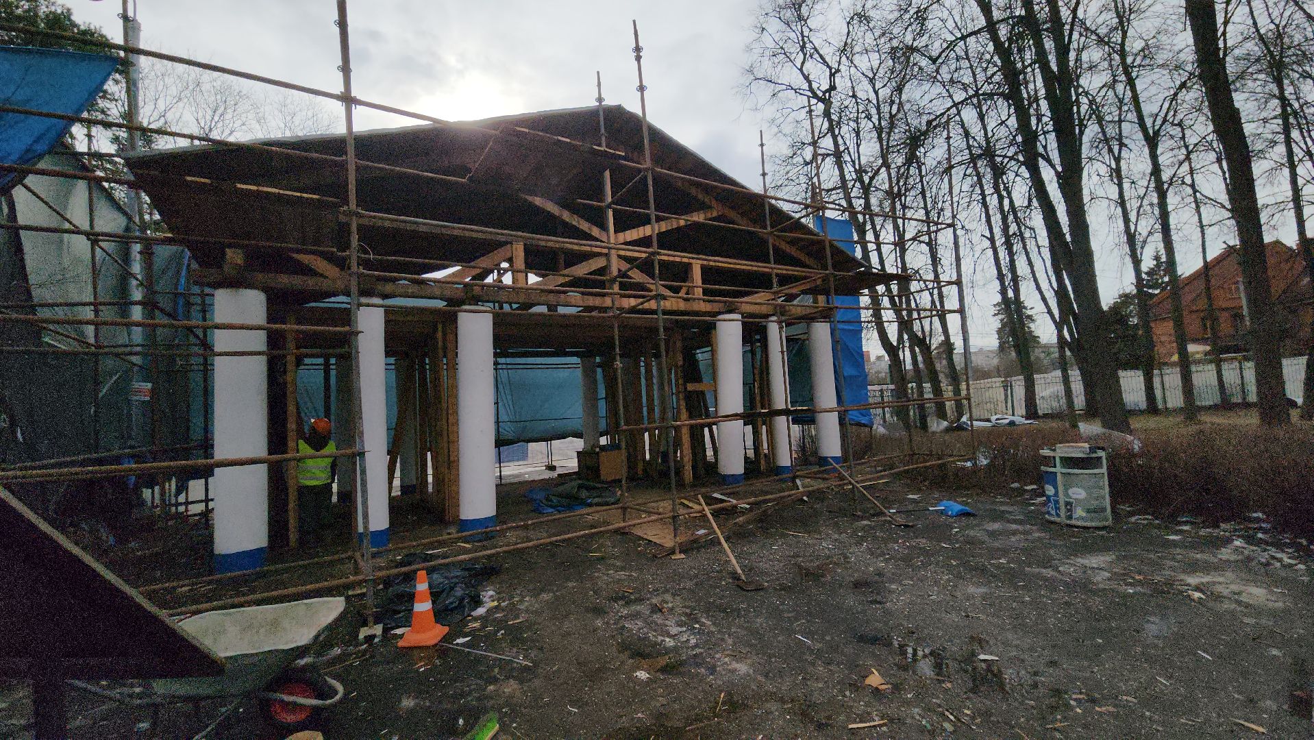 Люберцы, реконструкция летнего парка в Люберцах, строители,