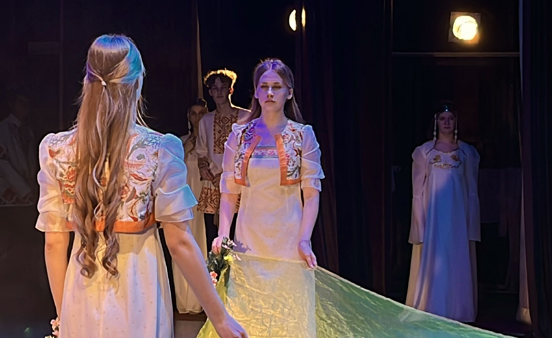 наро-фоминск, поэтический театр, театр Элегия, урок как спектакль, образование Подмосковья,