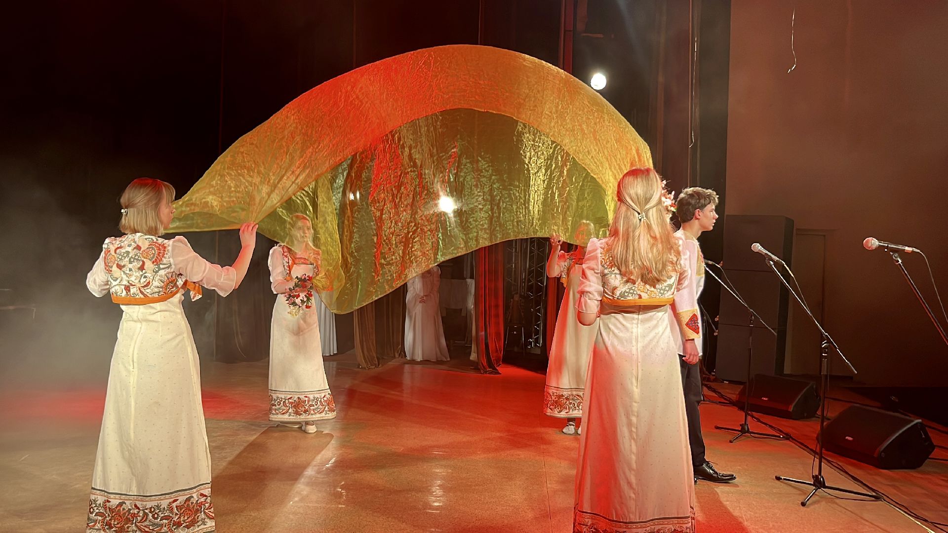 наро-фоминск, поэтический театр, театр Элегия, урок как спектакль, образование Подмосковья,