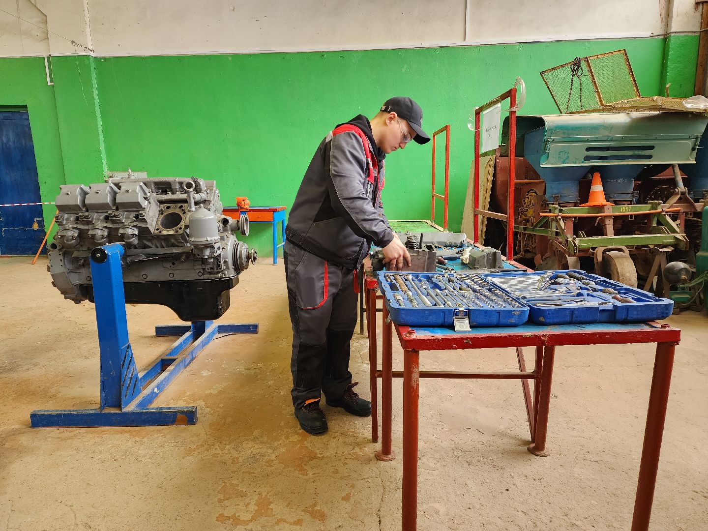 раменское, образование, раменский дорожно-строительный техникум, чемпионат профессионалы 2025,управление автогрейдером,