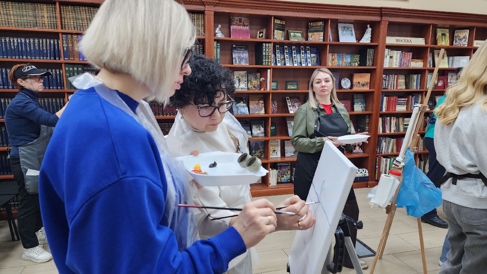 истра, культура, библиотека, мастер-класс по живописи,