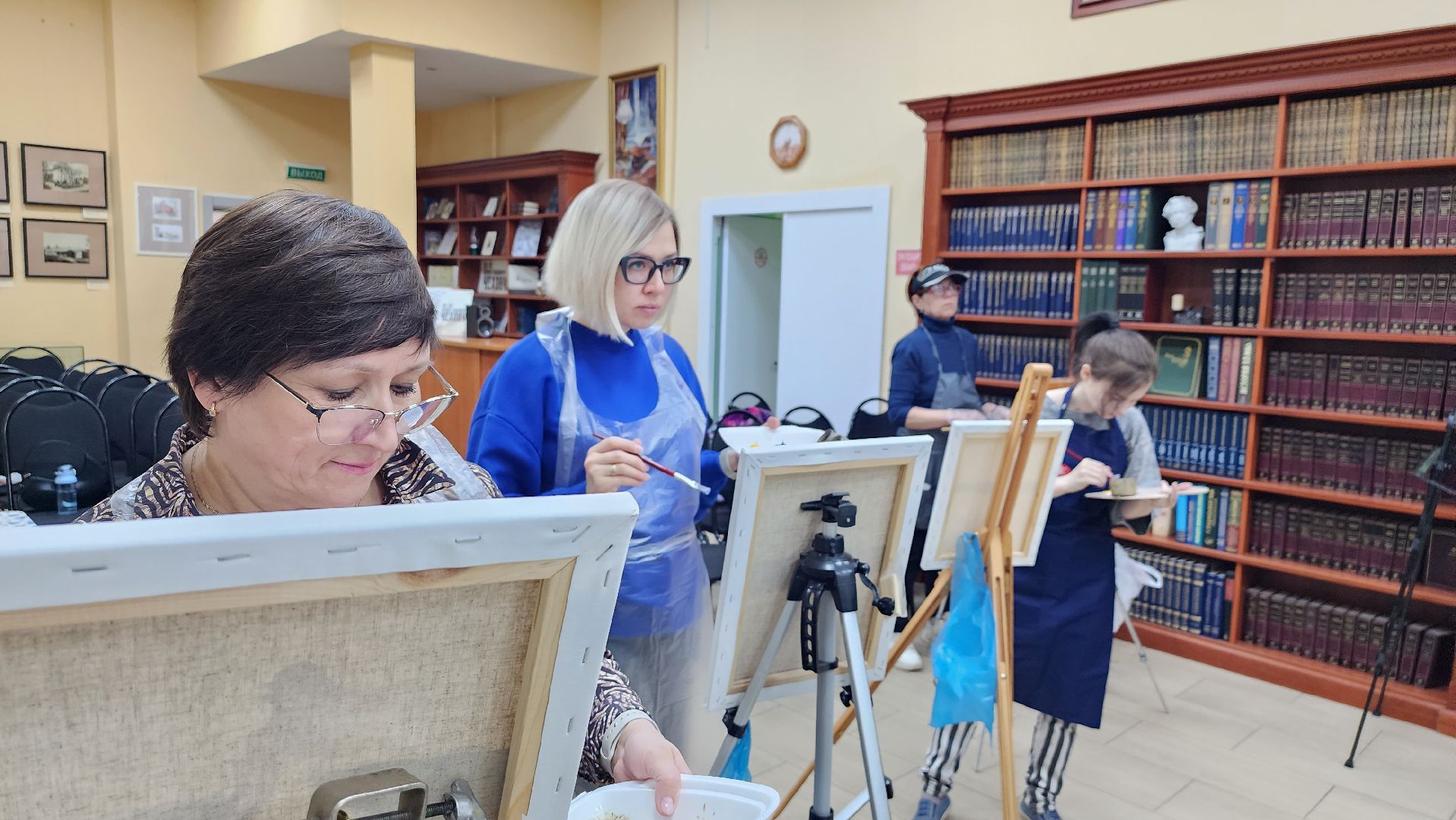 истра, культура, библиотека, мастер-класс по живописи,