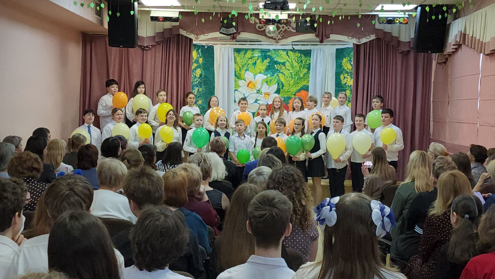 Школа, 8 марта, Концерт,Поздравление, Истра,