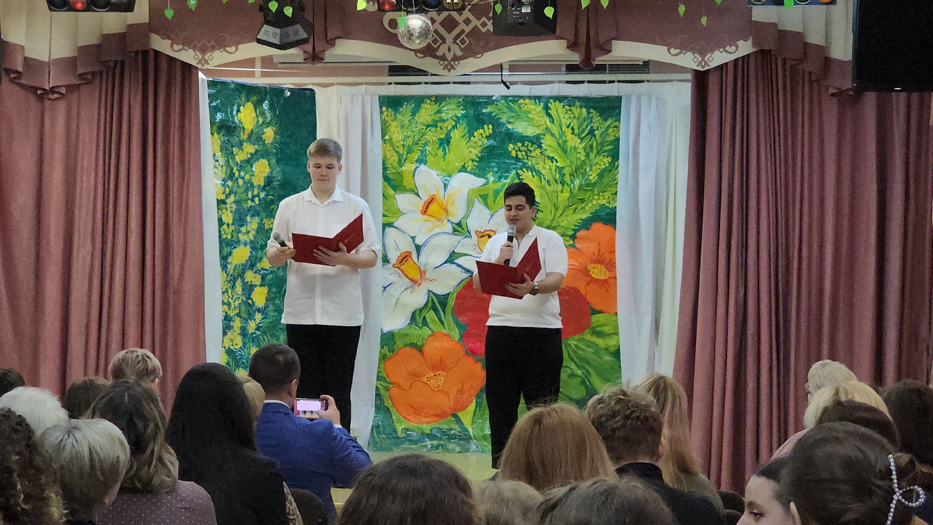 Школа, 8 марта, Концерт,Поздравление, Истра,