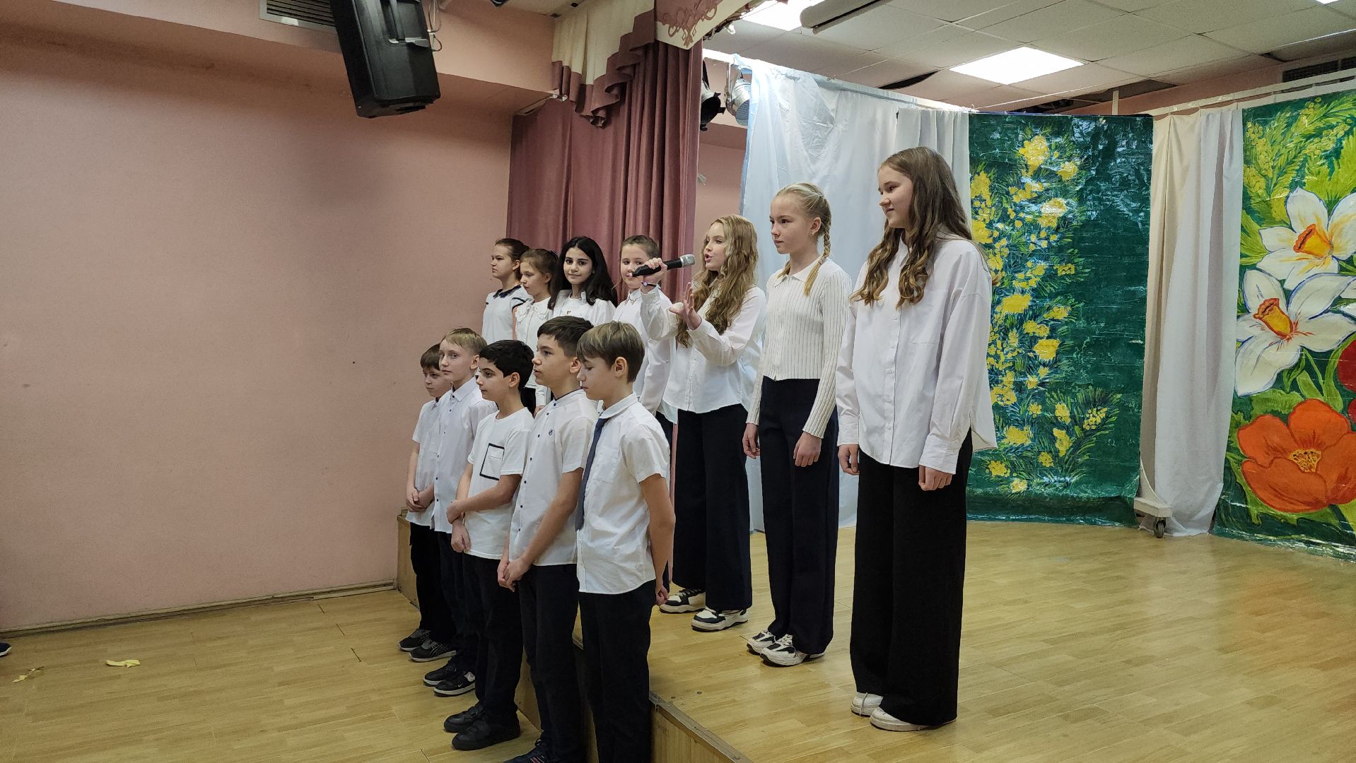 Школа, 8 марта, Концерт,Поздравление, Истра,