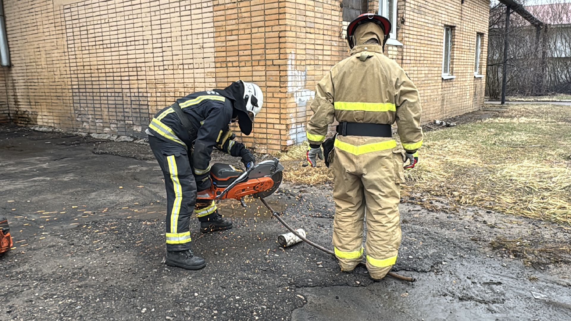 8 марта, женщина-спасатель, не женское дело, МЧС России,