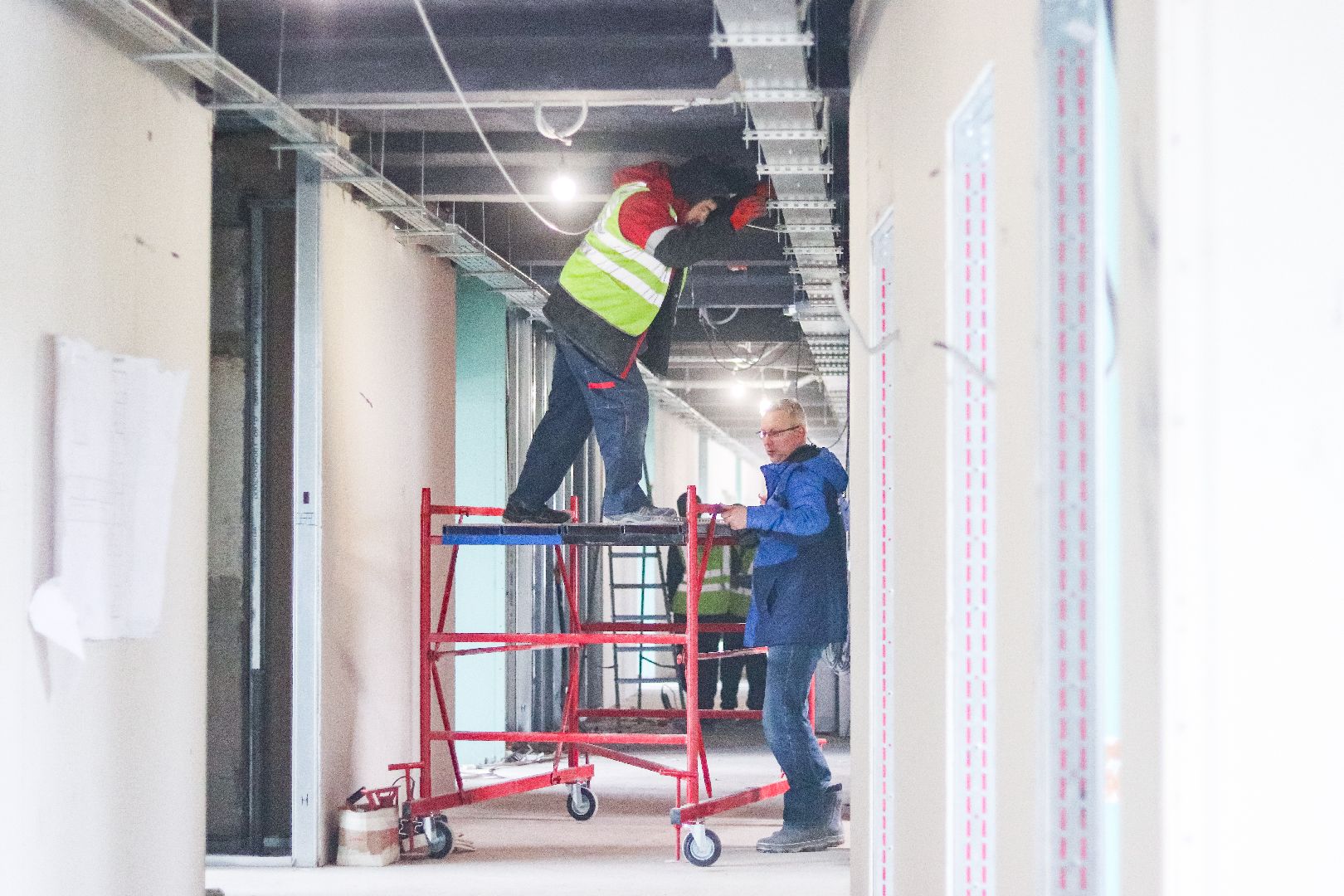 Клин, общество, строительство, ремонт школы, вертикалки,