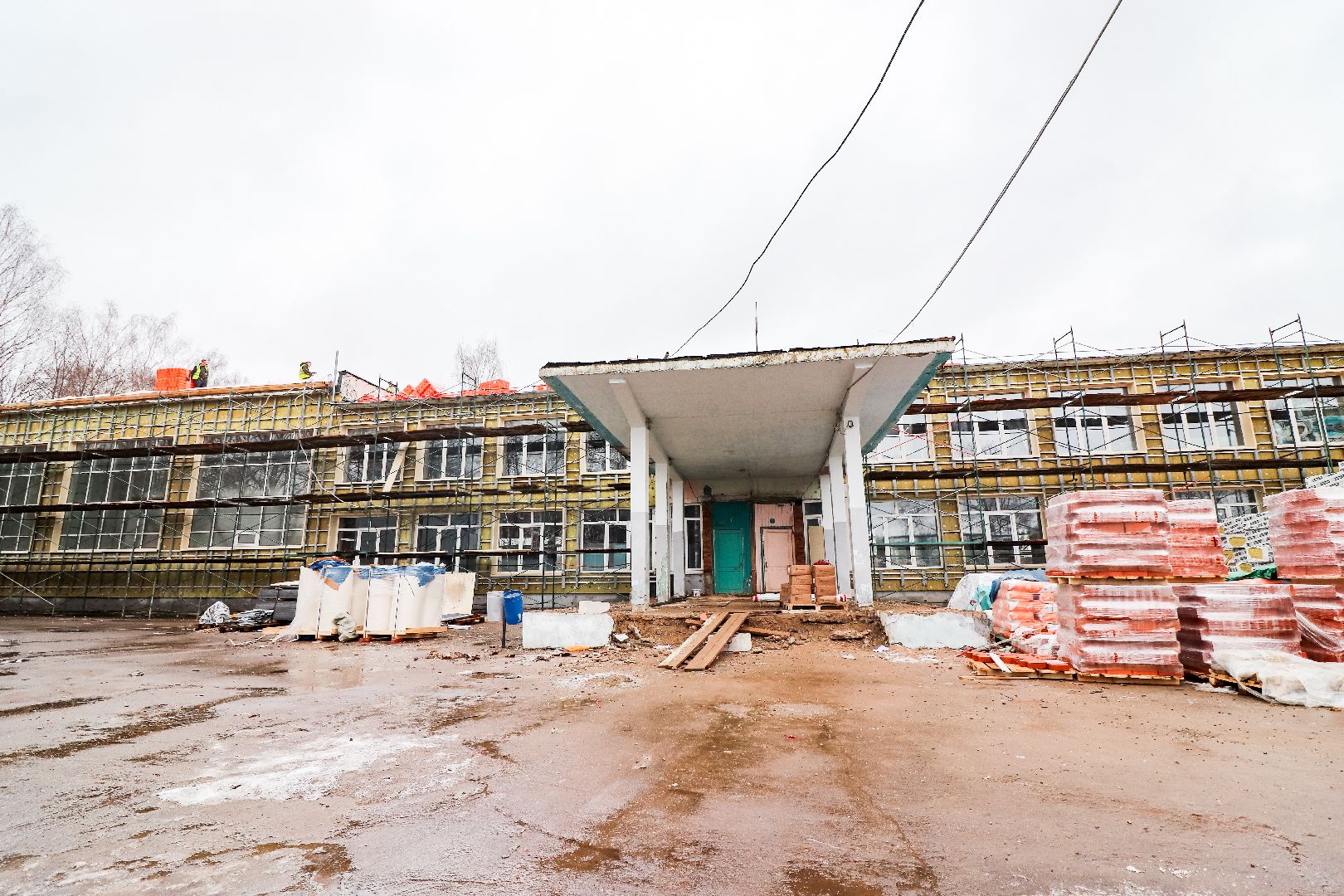 Клин, общество, строительство, ремонт школы, вертикалки,