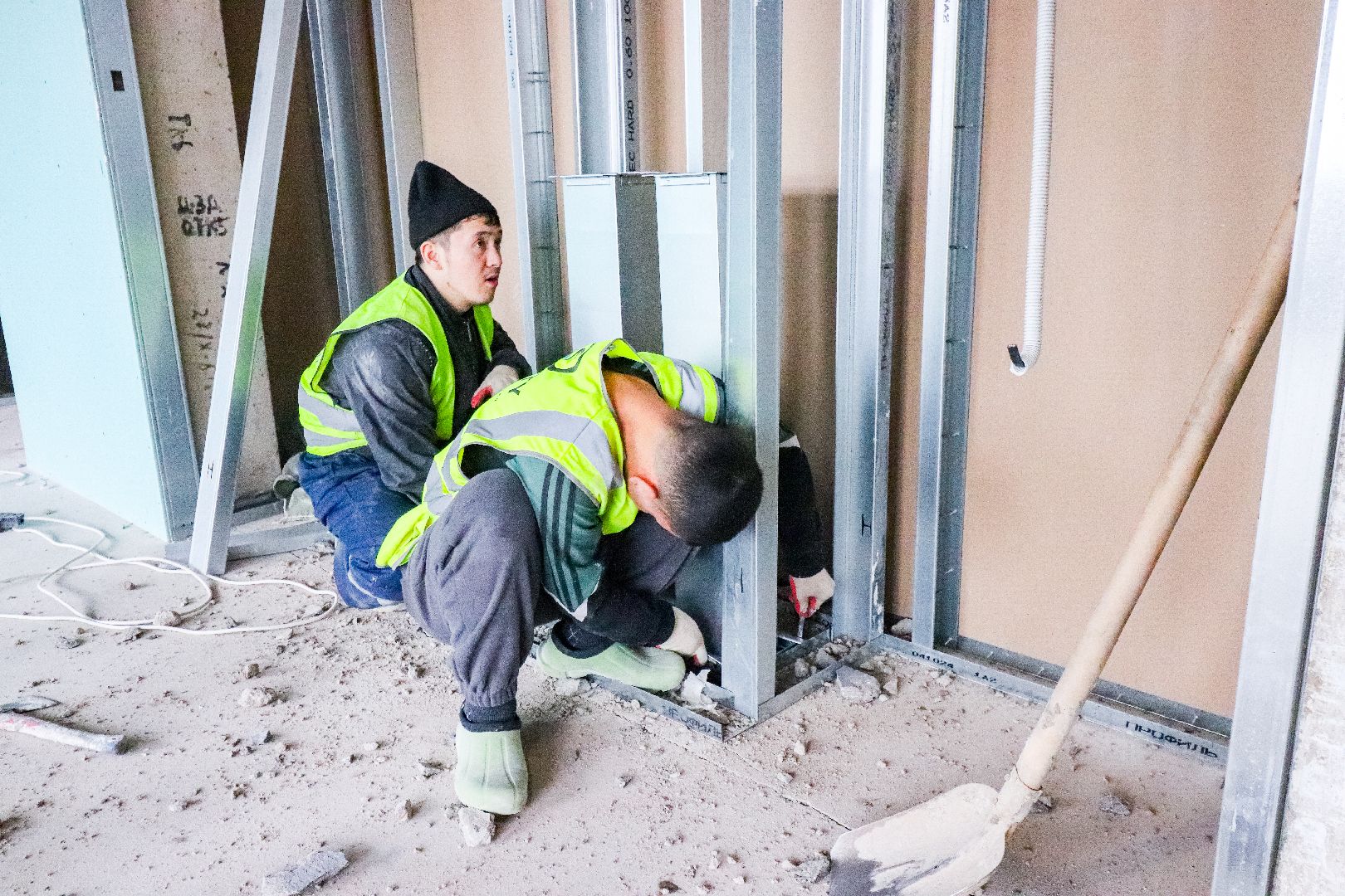 Клин, общество, строительство, ремонт школы, вертикалки,