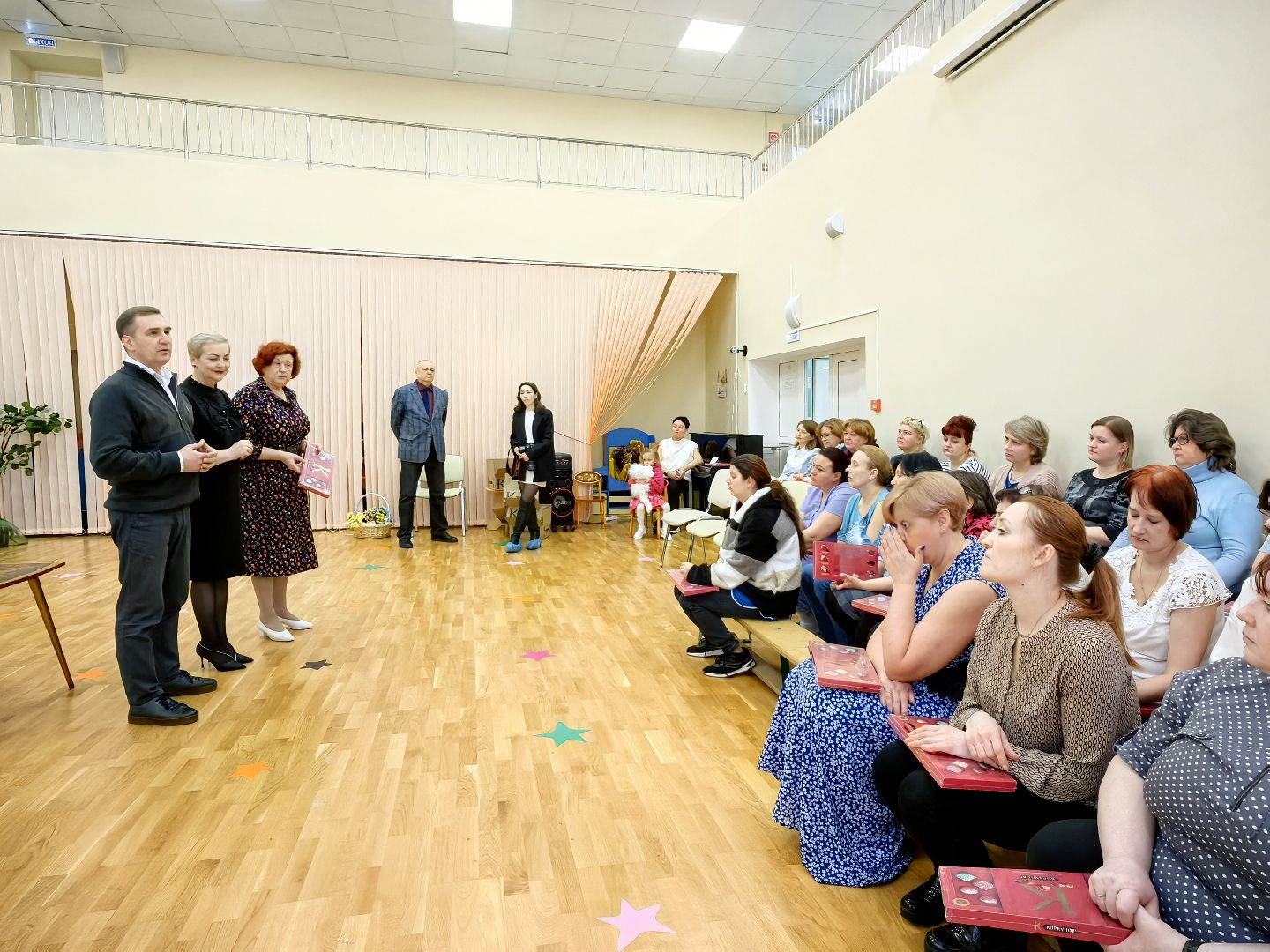 8 марта, детский сад, подарки, коллектив,