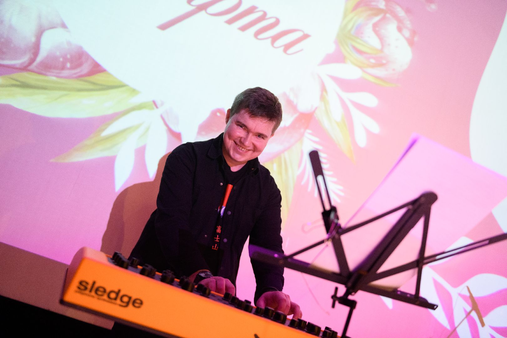 лыткарино, дк цм лыткарино, вадим евтеев, илья викторов, концерт к 8 марта, международный женский день, вертикалки,