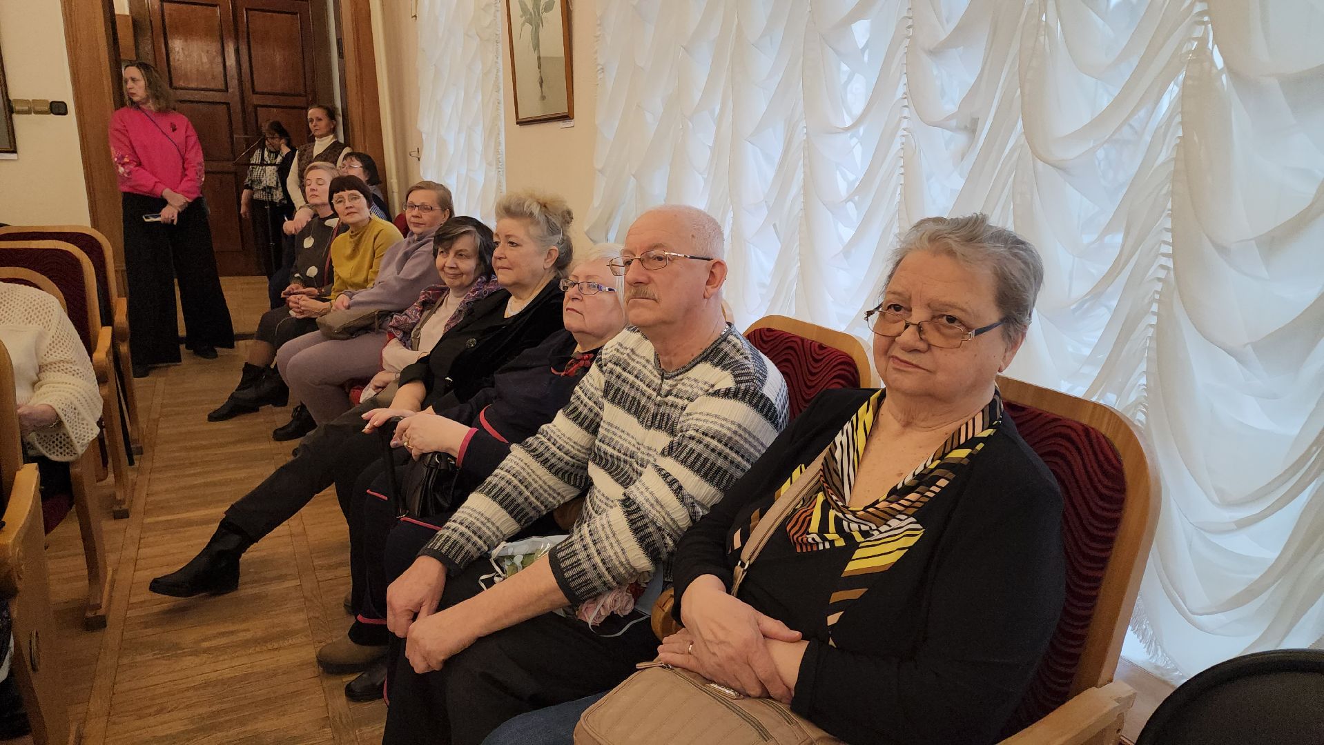 кашира, музей, выставка, акварель, картина, 8 марта,