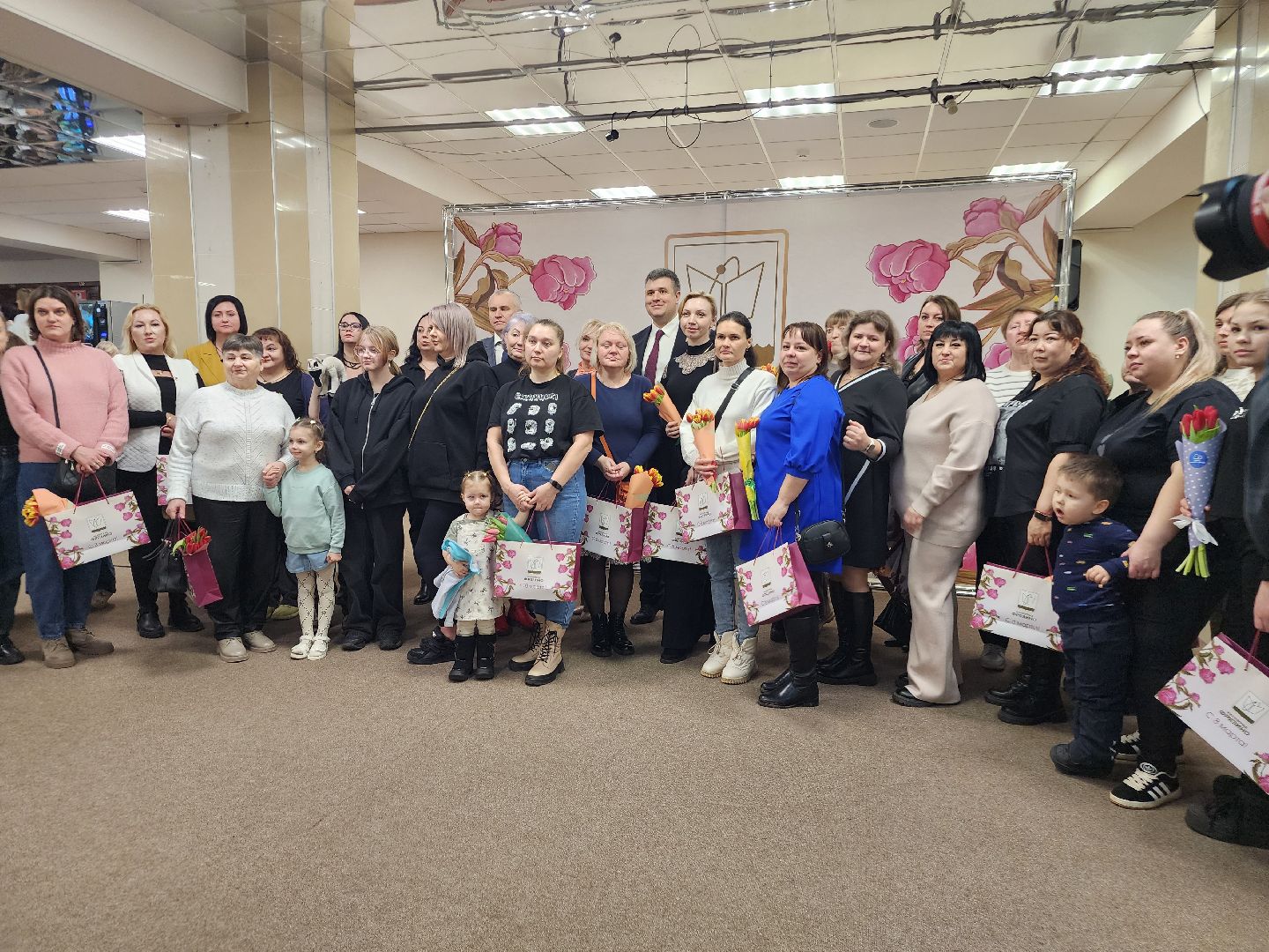 фрязино, жены участников сво, поздравление, международный женский день,