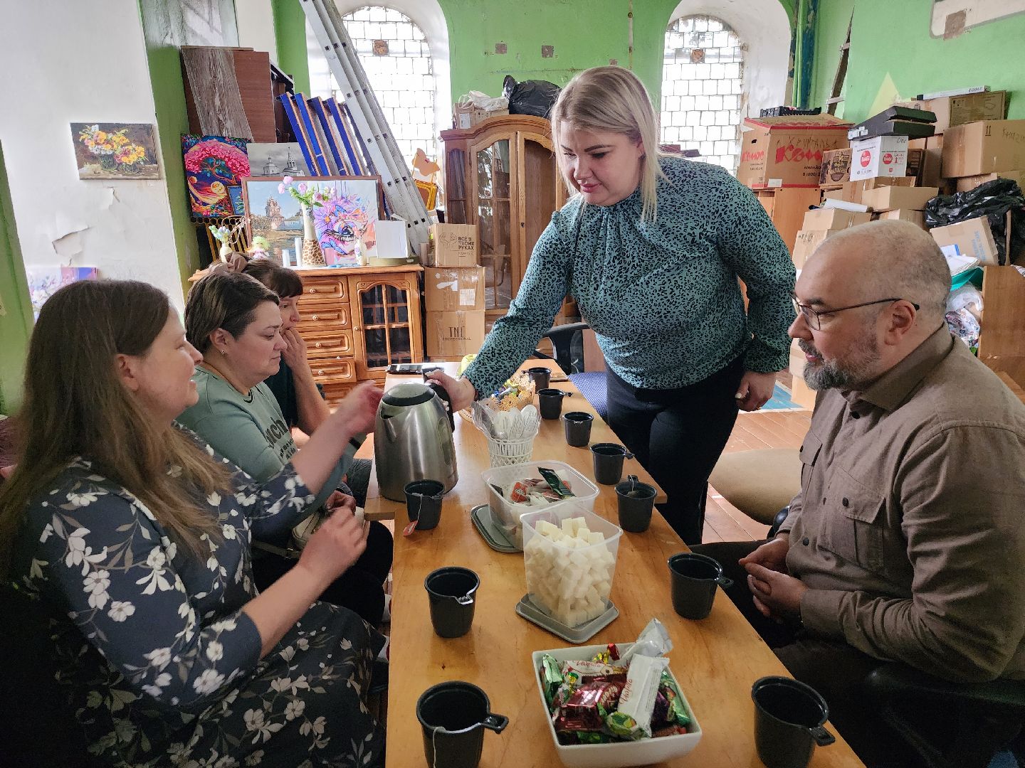 серпухов, распятский храм, улица калужская, поздравление женщин с 8 марта, волонтеры, сво,
