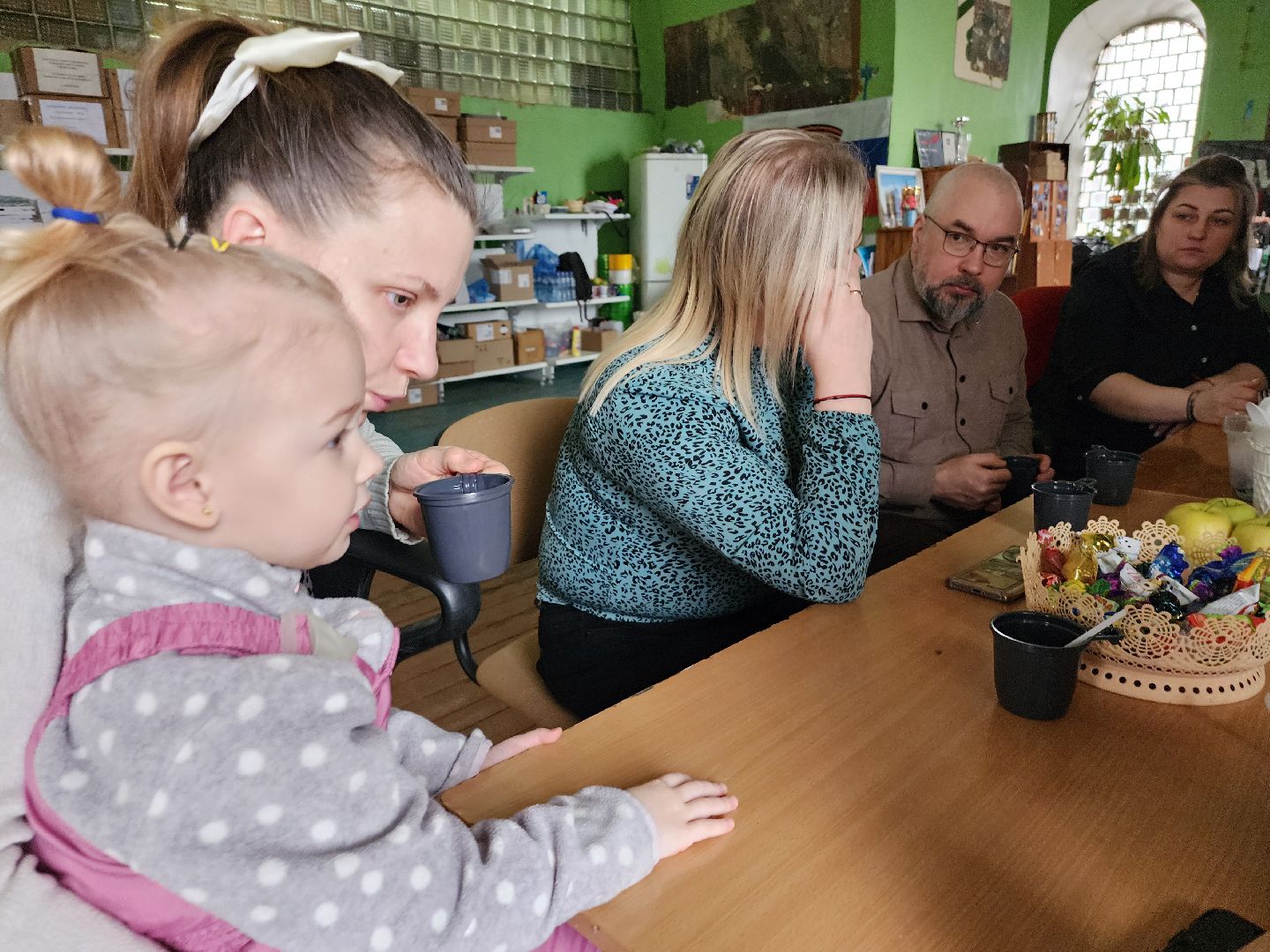 серпухов, распятский храм, улица калужская, поздравление женщин с 8 марта, волонтеры, сво,