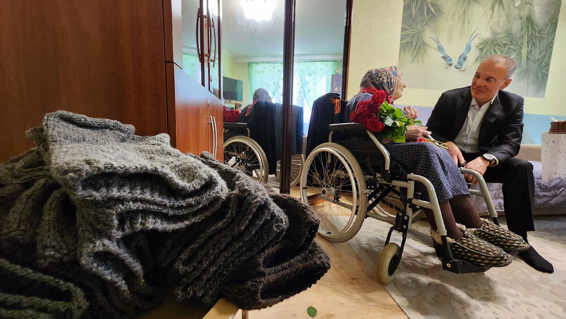 поздравление ветерана труда, 8 марта, протвино,