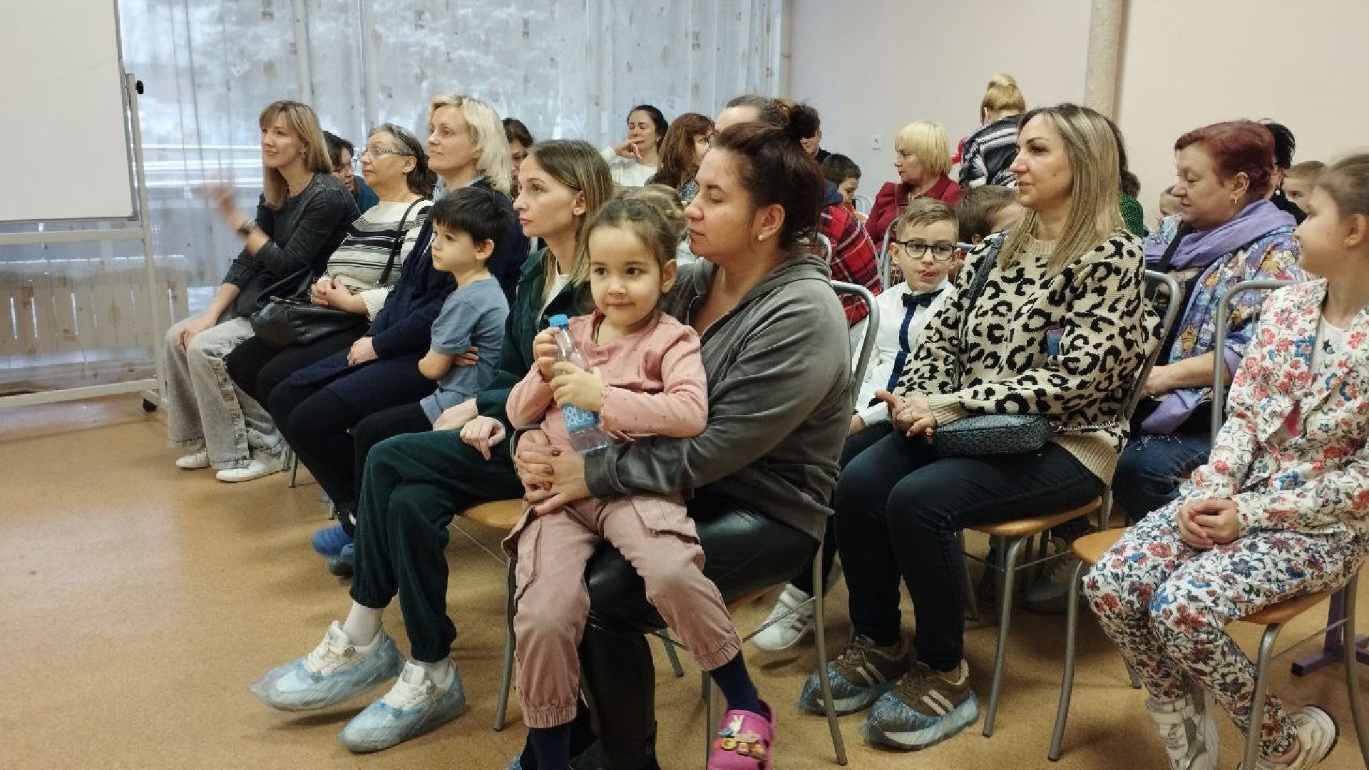 ивантеевка, 8 марта, международный женский день, дети с овз, концерт, мама, поздравления, центр социального обслуживания,