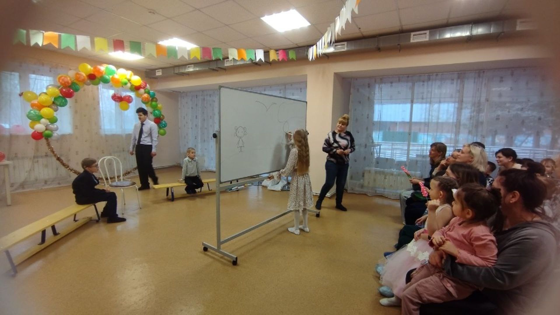 ивантеевка, 8 марта, международный женский день, дети с овз, концерт, мама, поздравления, центр социального обслуживания,