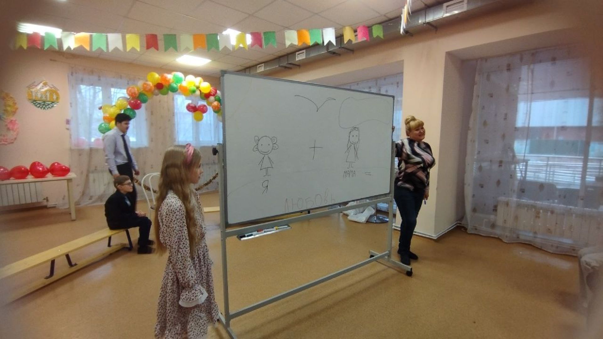 ивантеевка, 8 марта, международный женский день, дети с овз, концерт, мама, поздравления, центр социального обслуживания,