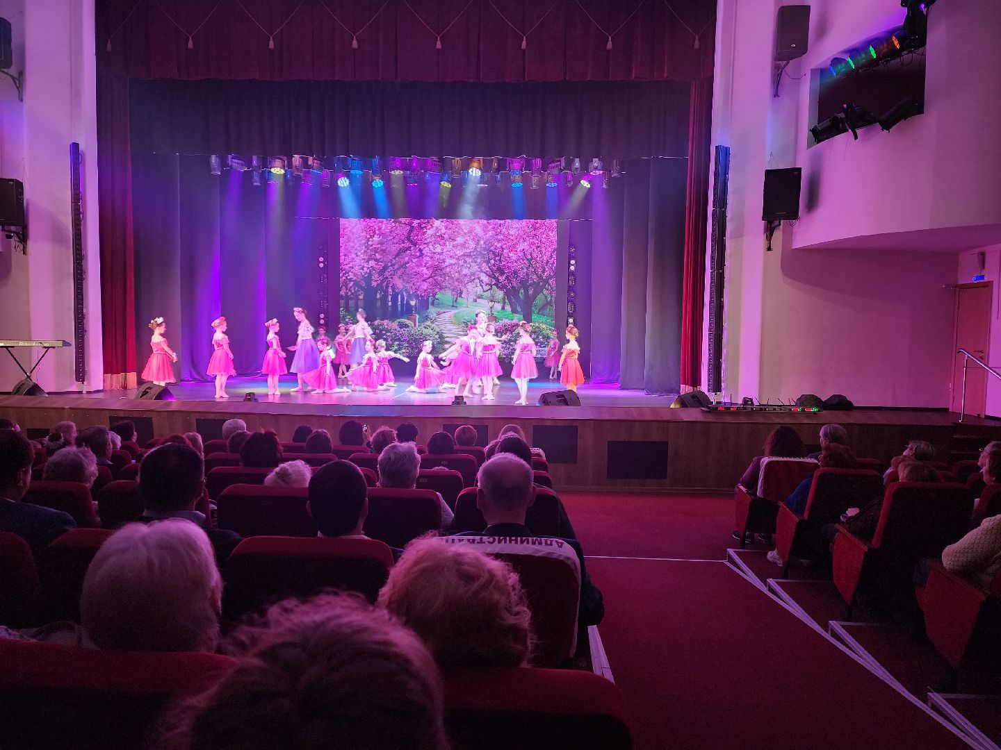 раменское, культура, концерт в дк воровского к международному женскому дню,