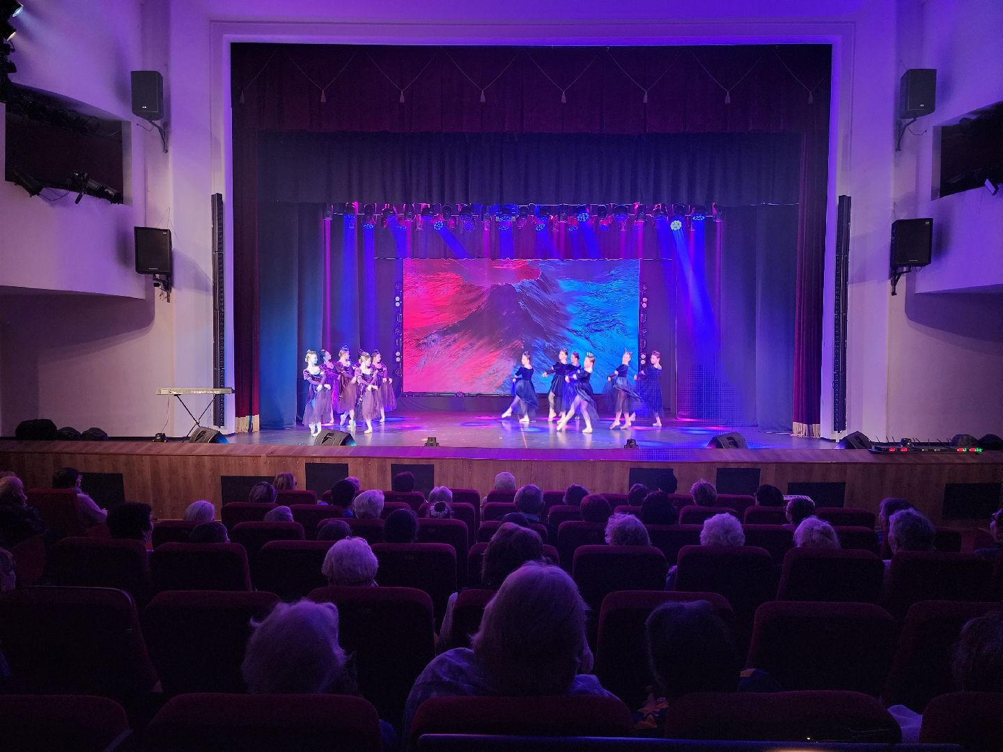 раменское, культура, концерт в дк воровского к международному женскому дню,