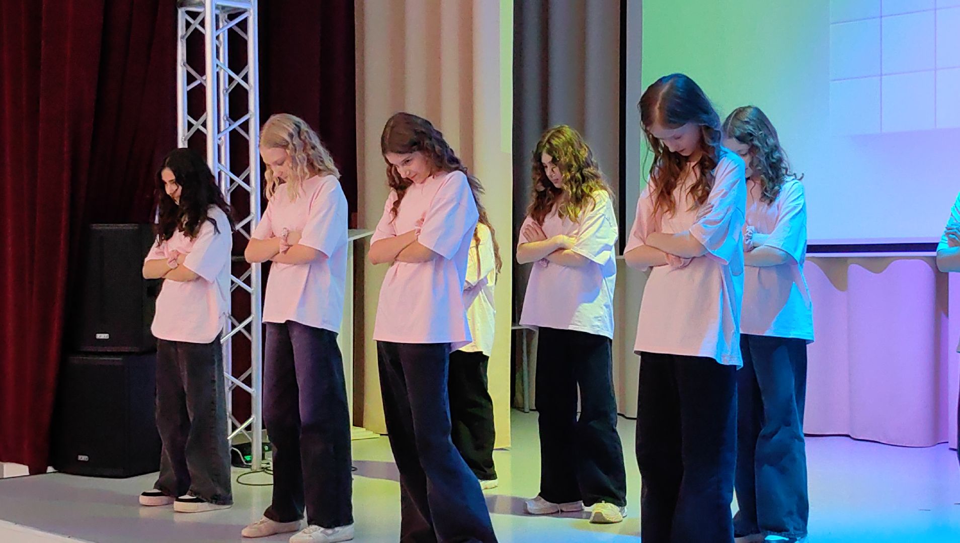 8 марта, концерт, учащиеся, лицей,