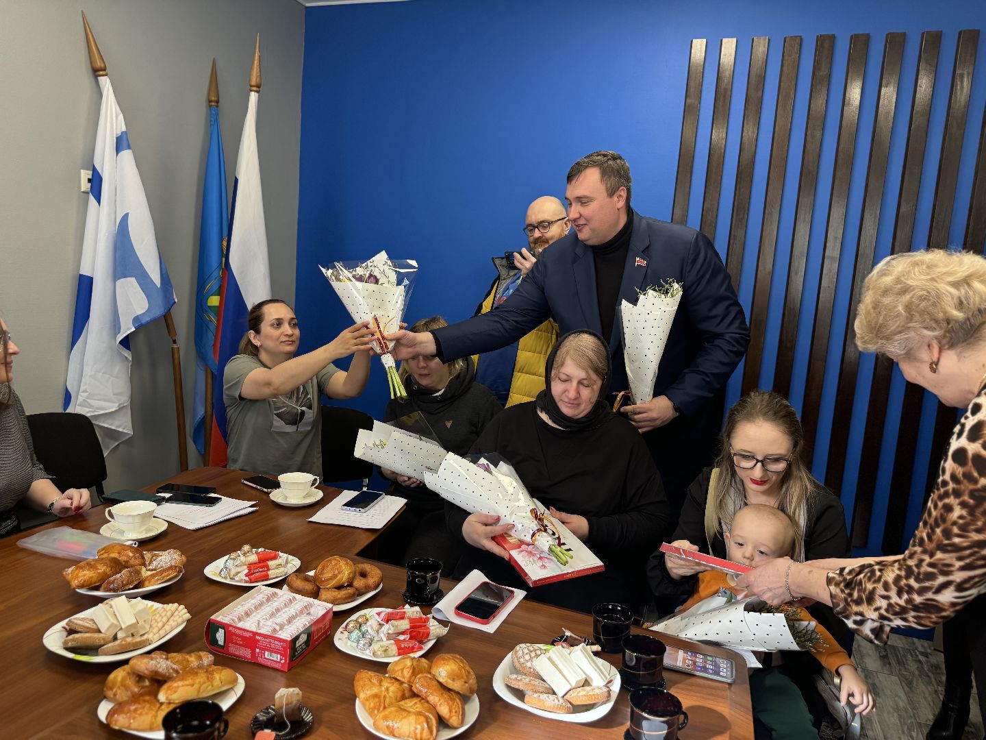 международный женский день, жены военнослужащих, участники сво, ленинский городской округ, депутаты совета депутатов,