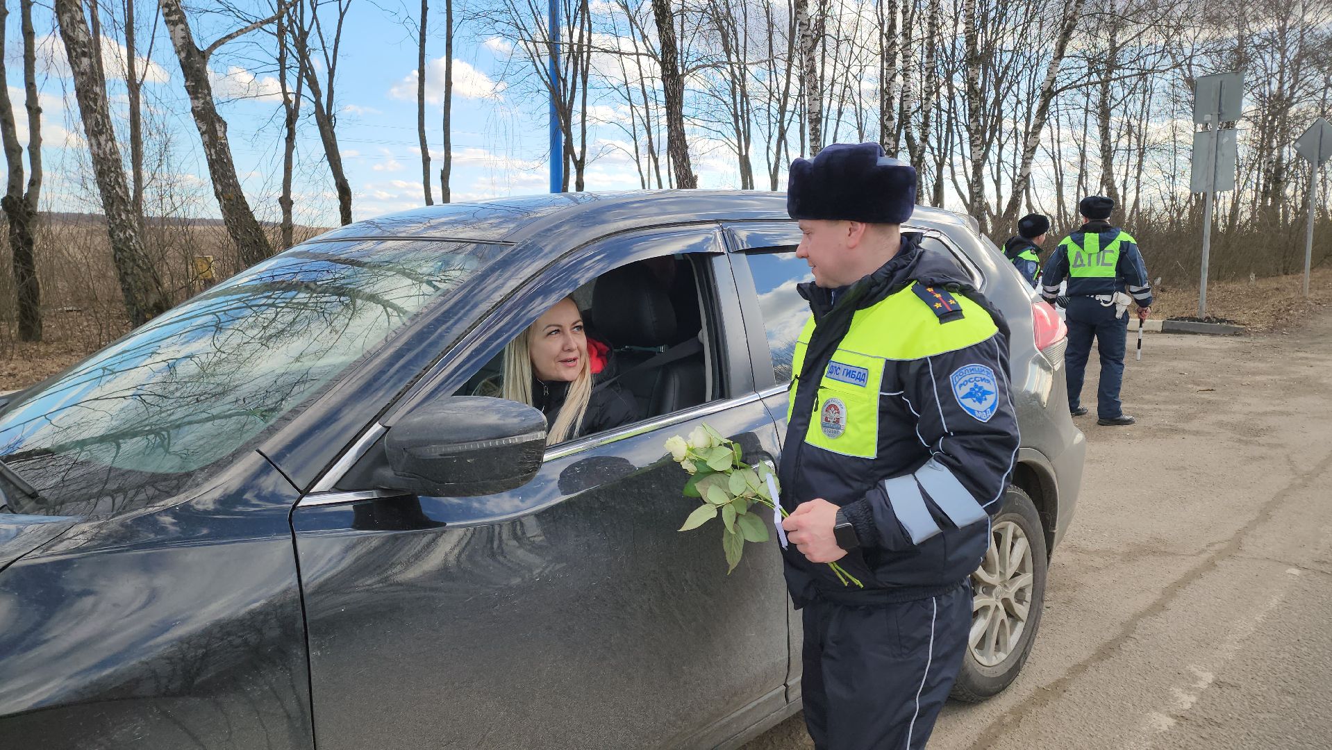 кашира, 8 марта, госавтоинспекция, транспорт, праздник, акция, цветы,