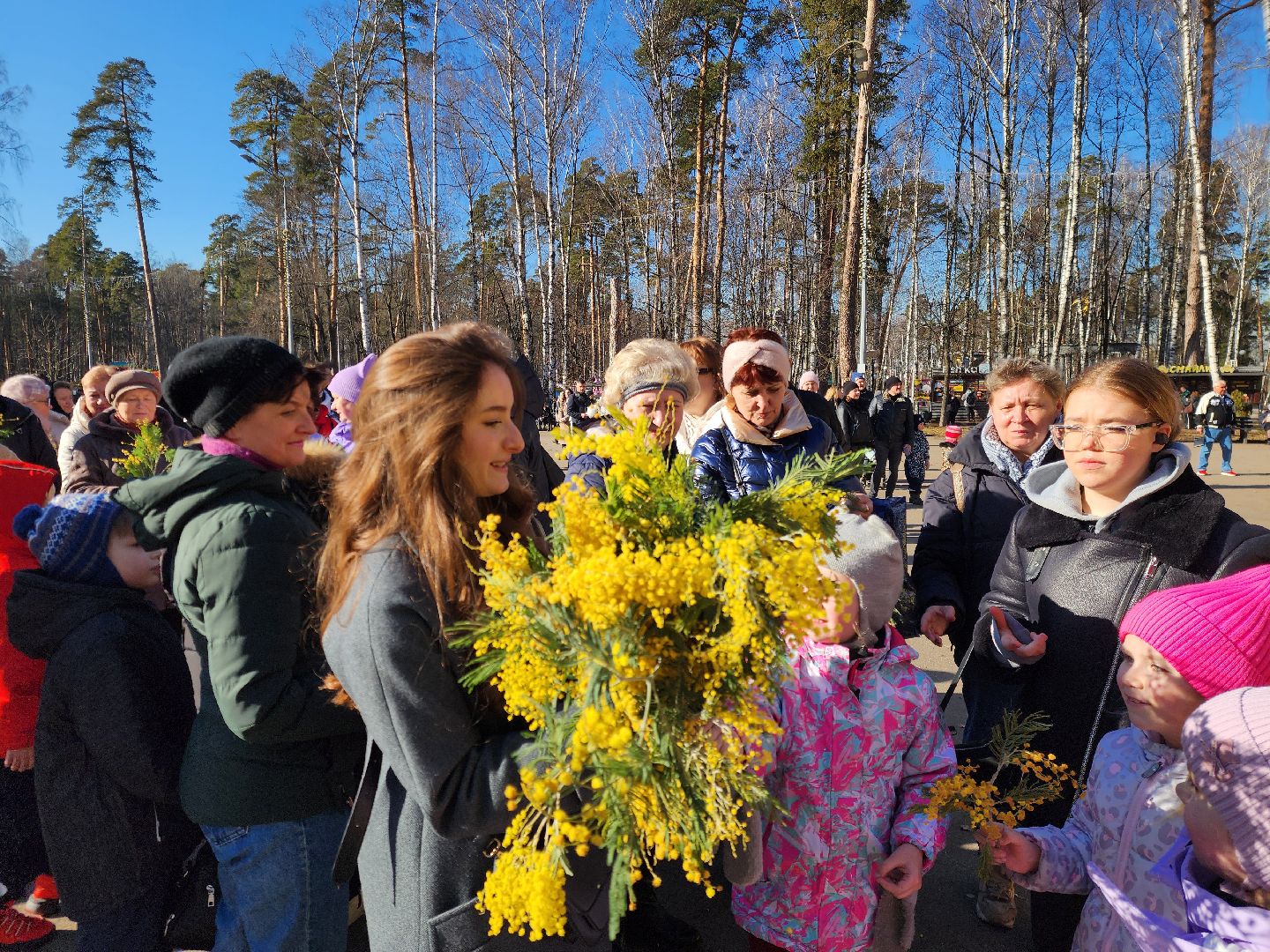 Ногинск, Парк, Общество, 8 марта, Цветы, Концерт,
