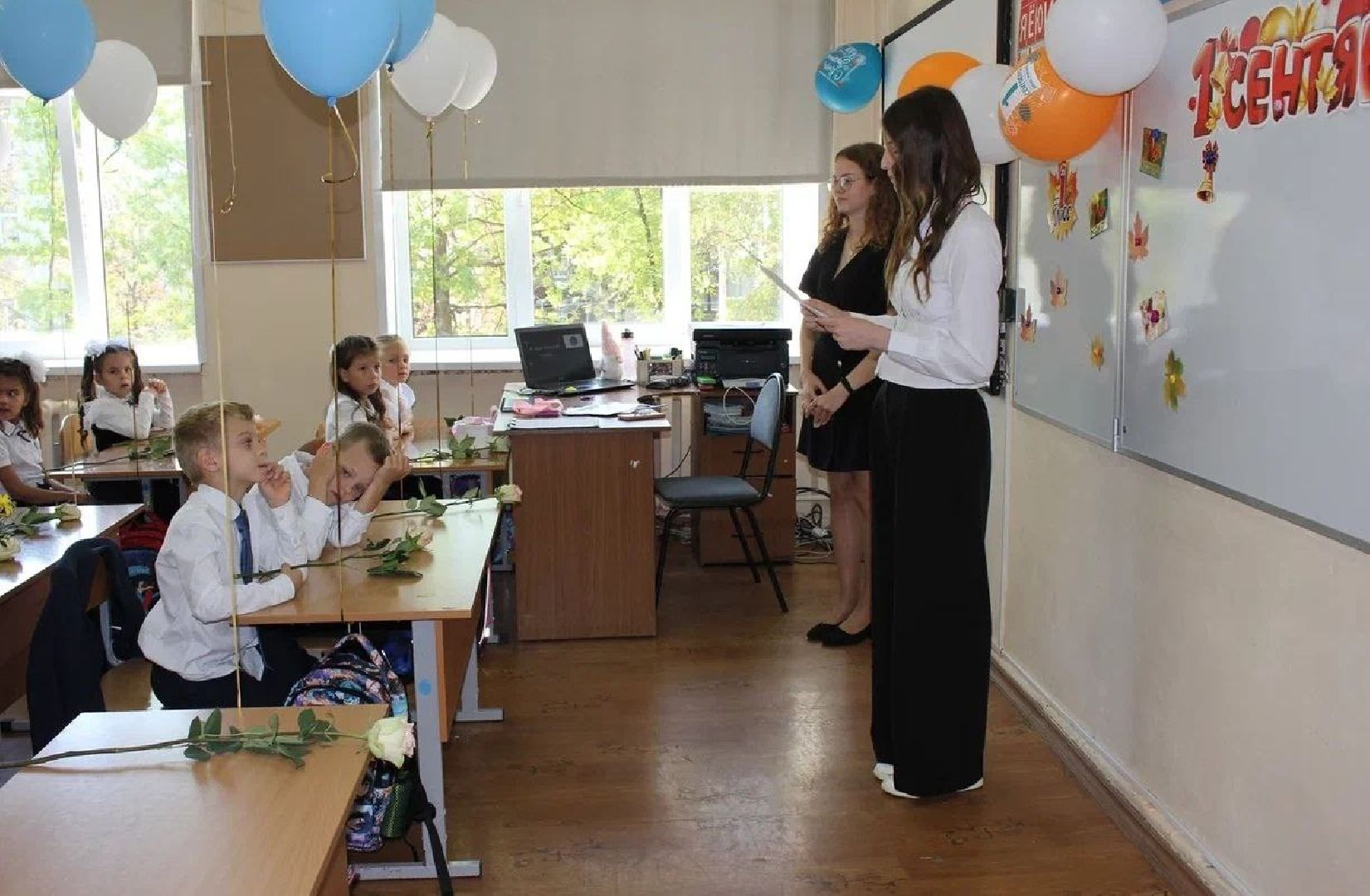 педагог, учитель, младшие классы, лицей,