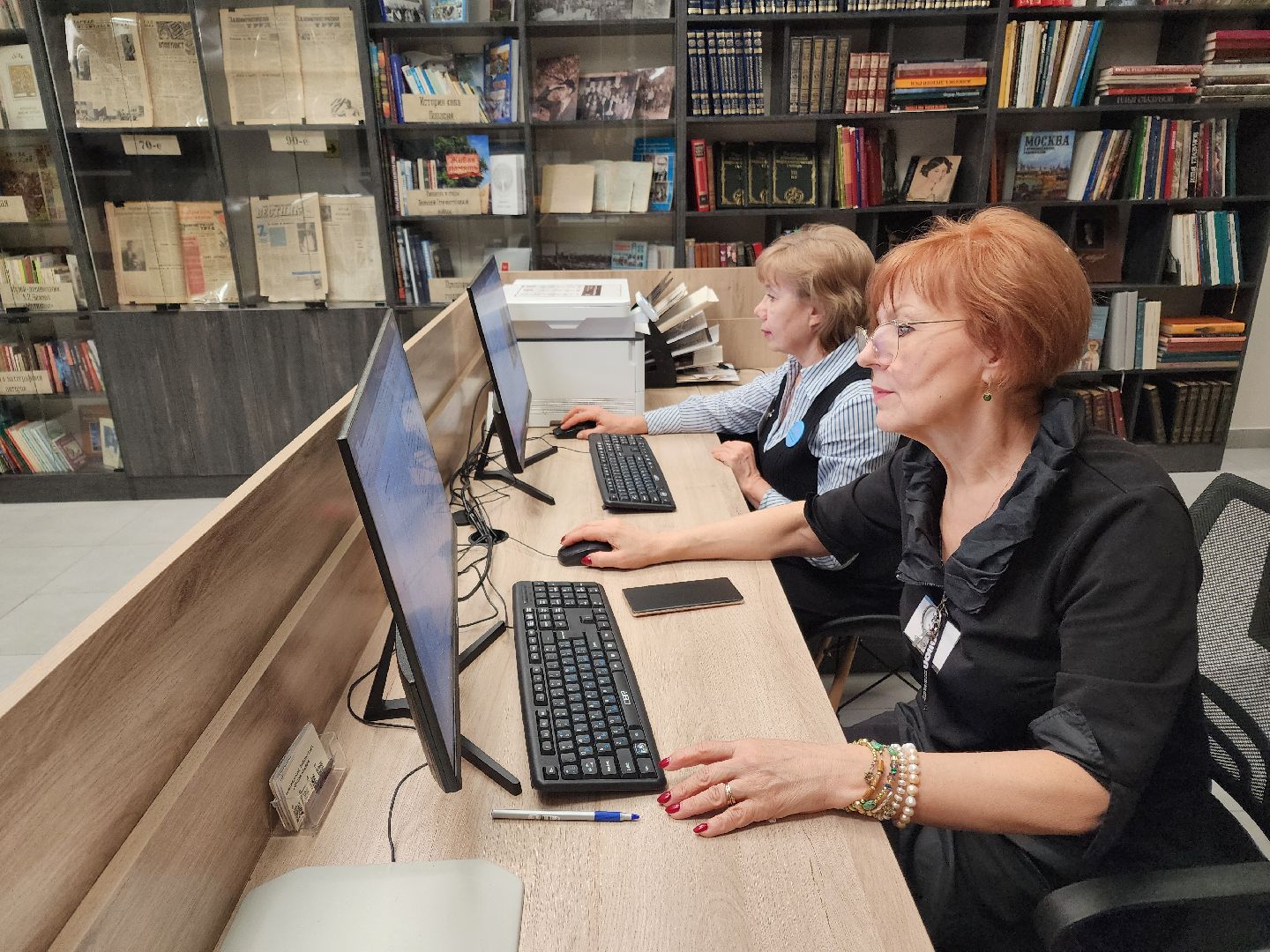 Чехов, улица Лопасненская, центральная библиотека, модернизация, обновление, модельная библиотека нового поколения, образовательный центр, красивый и модный дизайн, современное оборудование, информационные технологии, новая мебель, компьютеры, нацпроект Культура, госпрограмма московской области, культура и туризм в подмосковье,