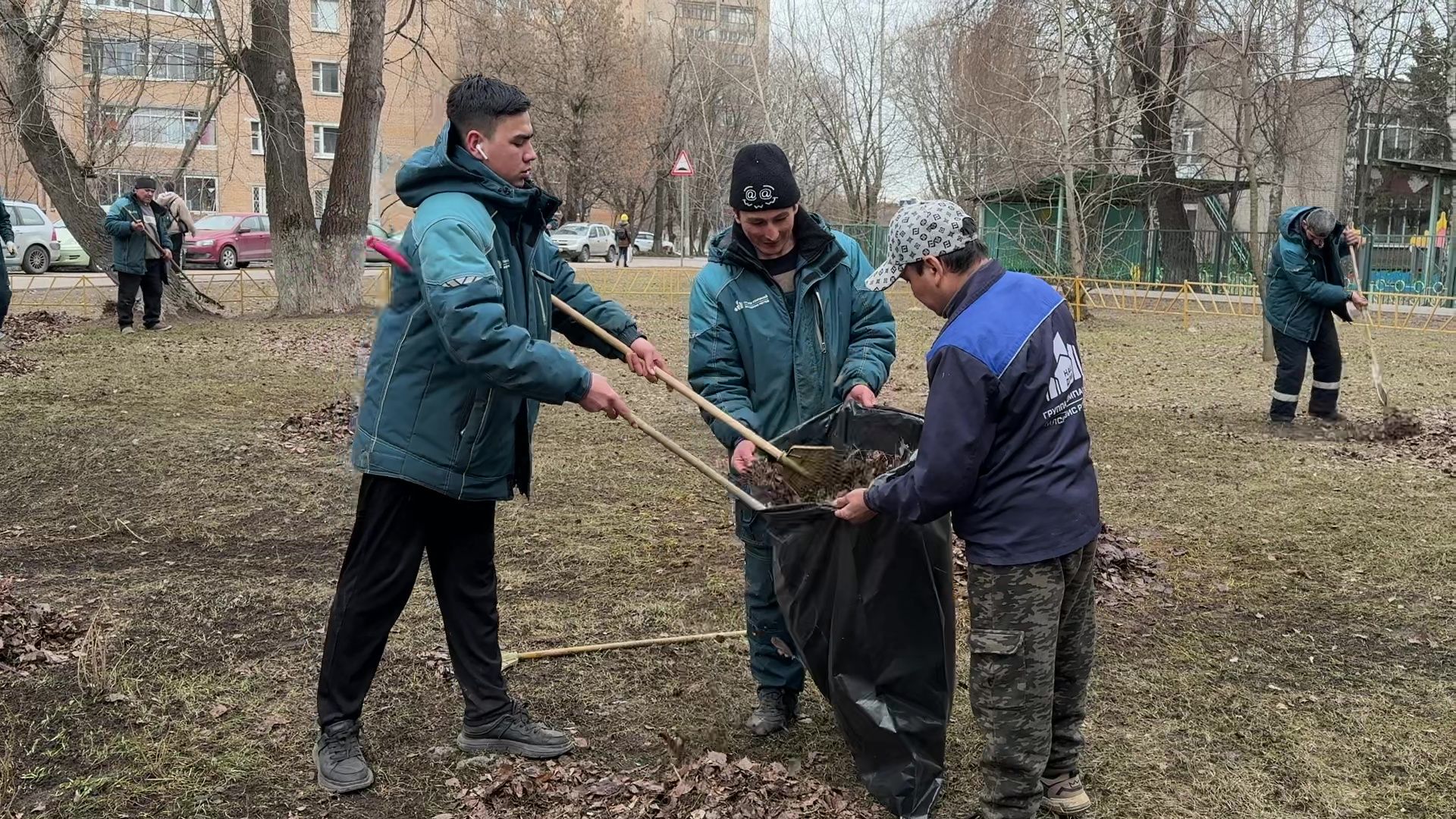 реутов, благоустройство, уборка города, остановка,дороги,
