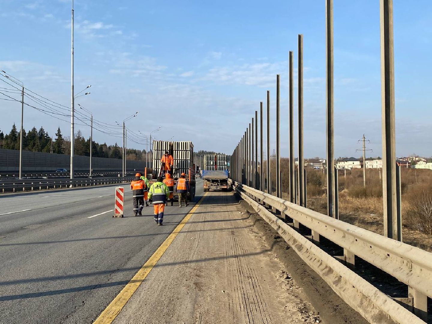шумозащитный экран, замена шумозащитных экранов, замена шумозащитных экранов на новорижском шоссе, новорижское шоссе, павловская слобода,