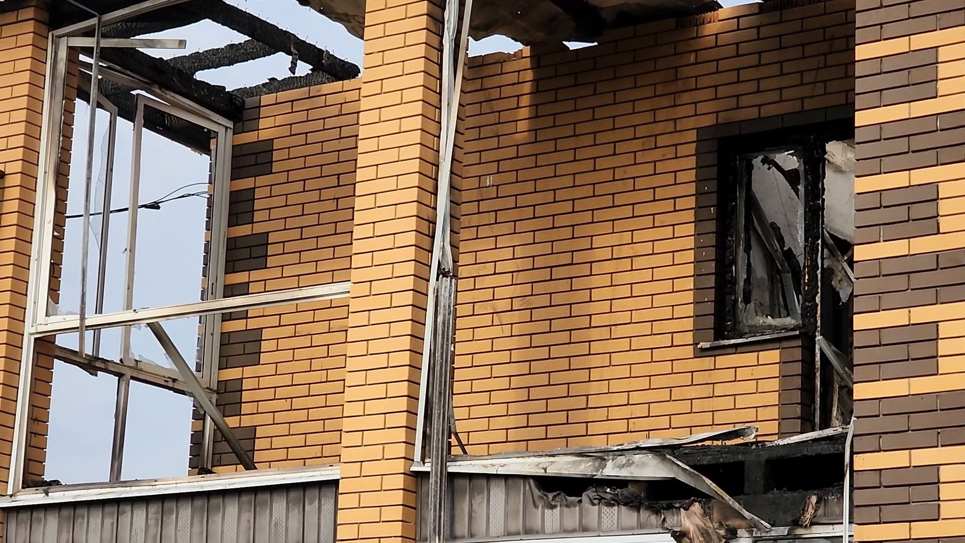 БПЛА, Раменский округ, Софьино, Дом после атаки БПЛА,