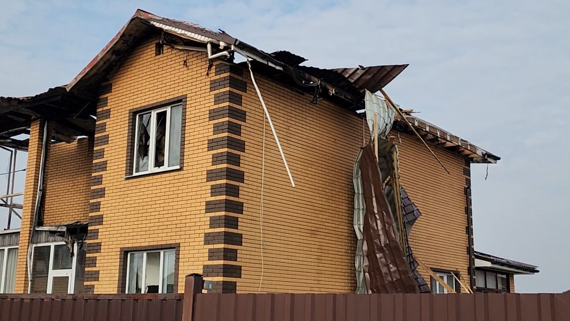 БПЛА, Раменский округ, Софьино, Дом после атаки БПЛА,