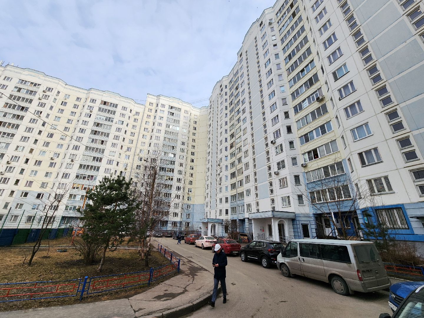 Чехов, улица Земская, жилой дом, замена грузового лифта, капитальный ремонт лифта, новое лифтовое оборудование, плавность хода и торможения, двойная система защиты, энергоэффективность, экономия электроэнергии, региональная программа Московской области,