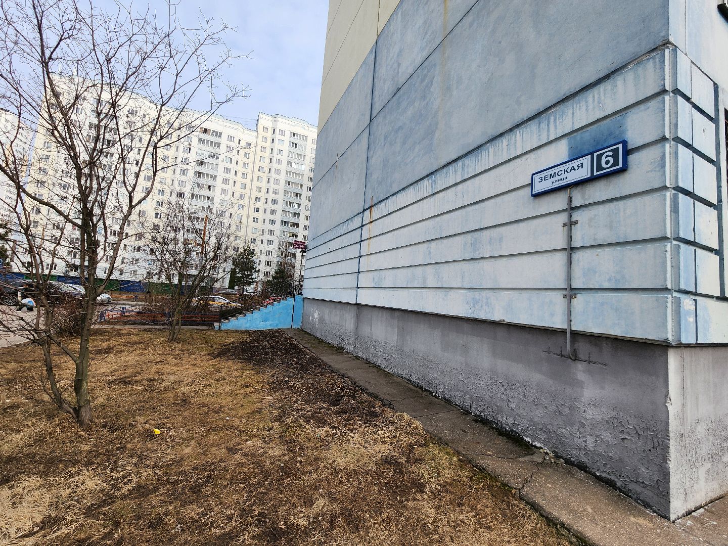 Чехов, улица Земская, жилой дом, замена грузового лифта, капитальный ремонт лифта, новое лифтовое оборудование, плавность хода и торможения, двойная система защиты, энергоэффективность, экономия электроэнергии, региональная программа Московской области,