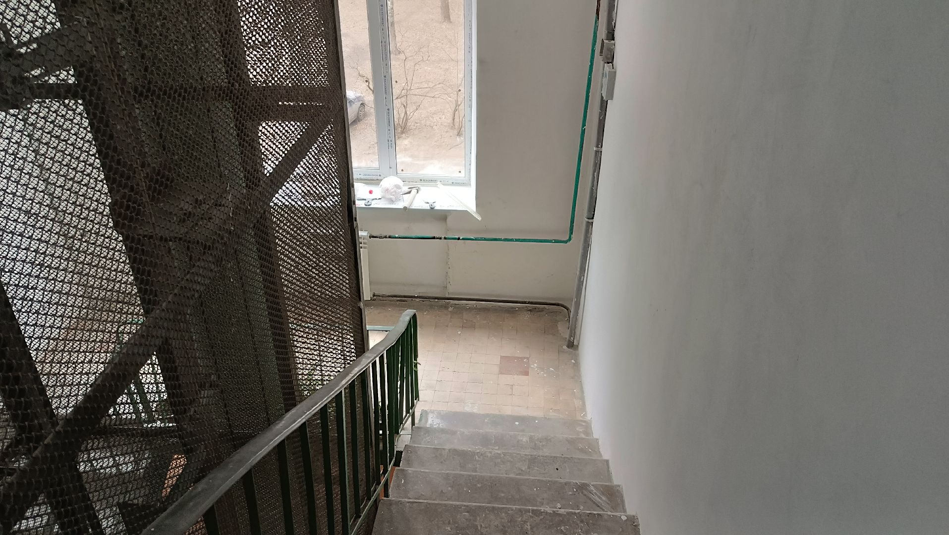 ремонт подъезда, чкаловский, покраска стен, замена окон,