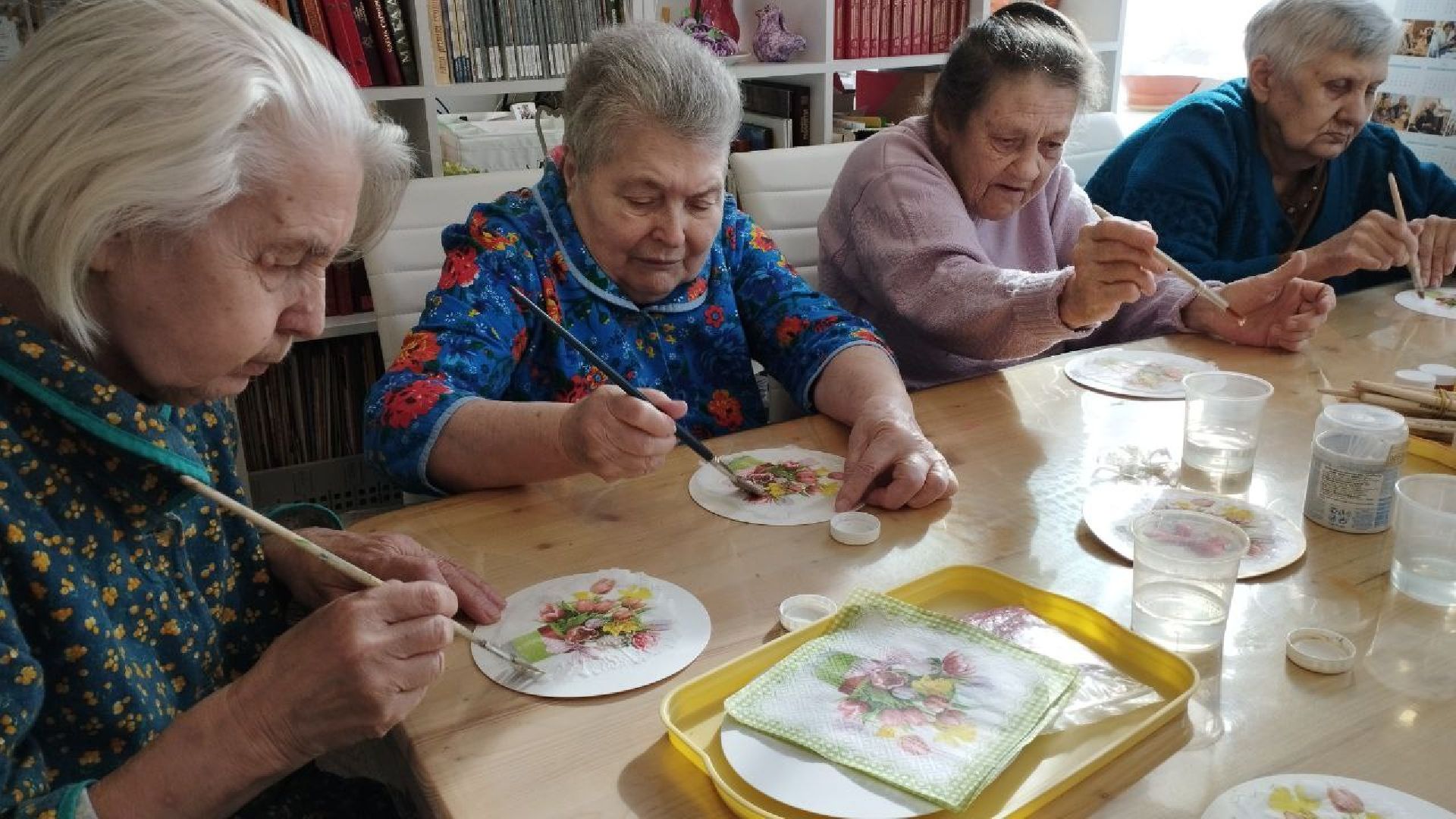 ивантеевка, пушкинский, мастер-класс, декупаж, пожилые люди, центр социального обслуживания, социальная адаптация,вертикалки,