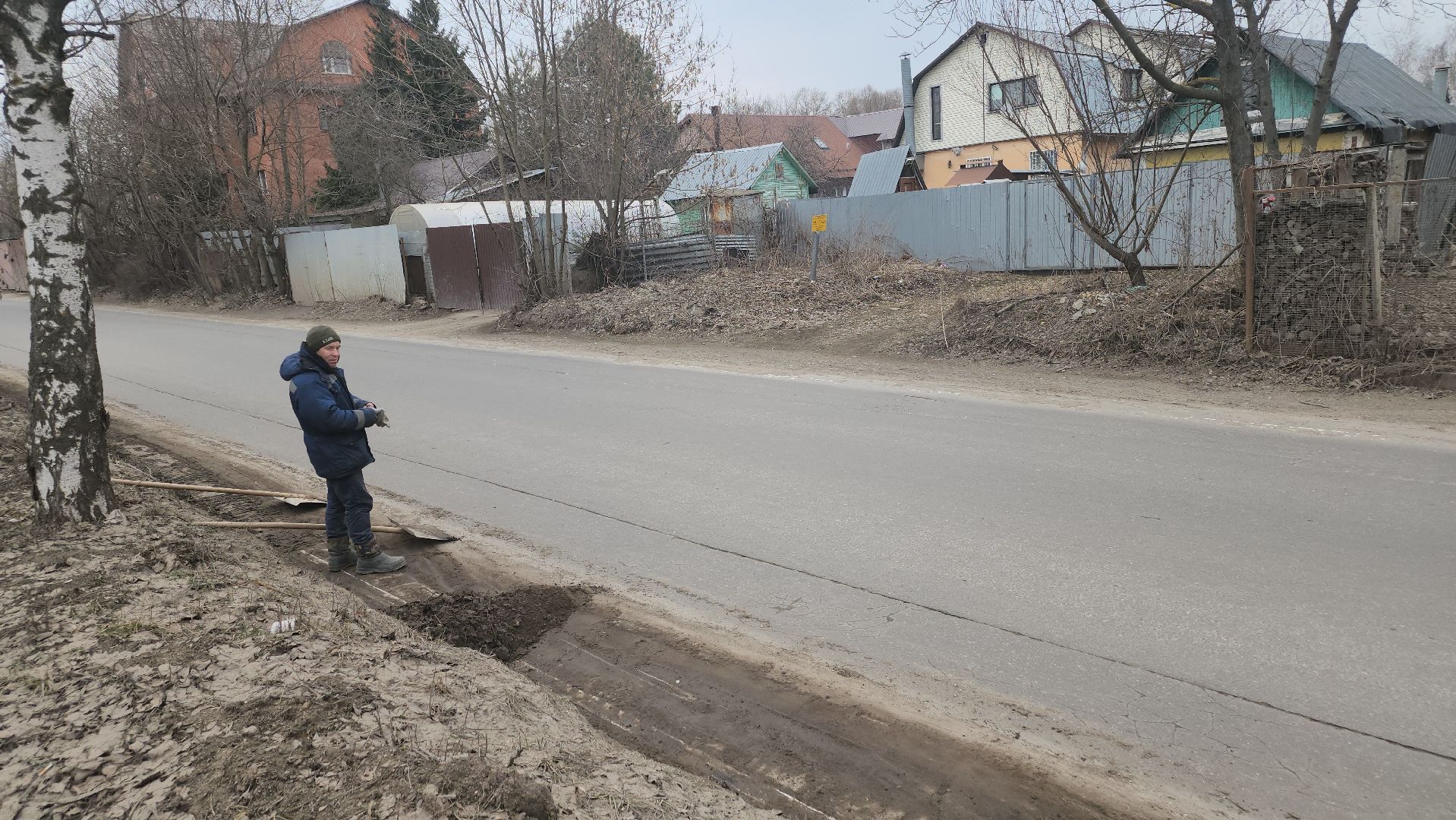 долгопрудный, мбу благоустройство, уборка дорог, смет мусора, погрузчик,