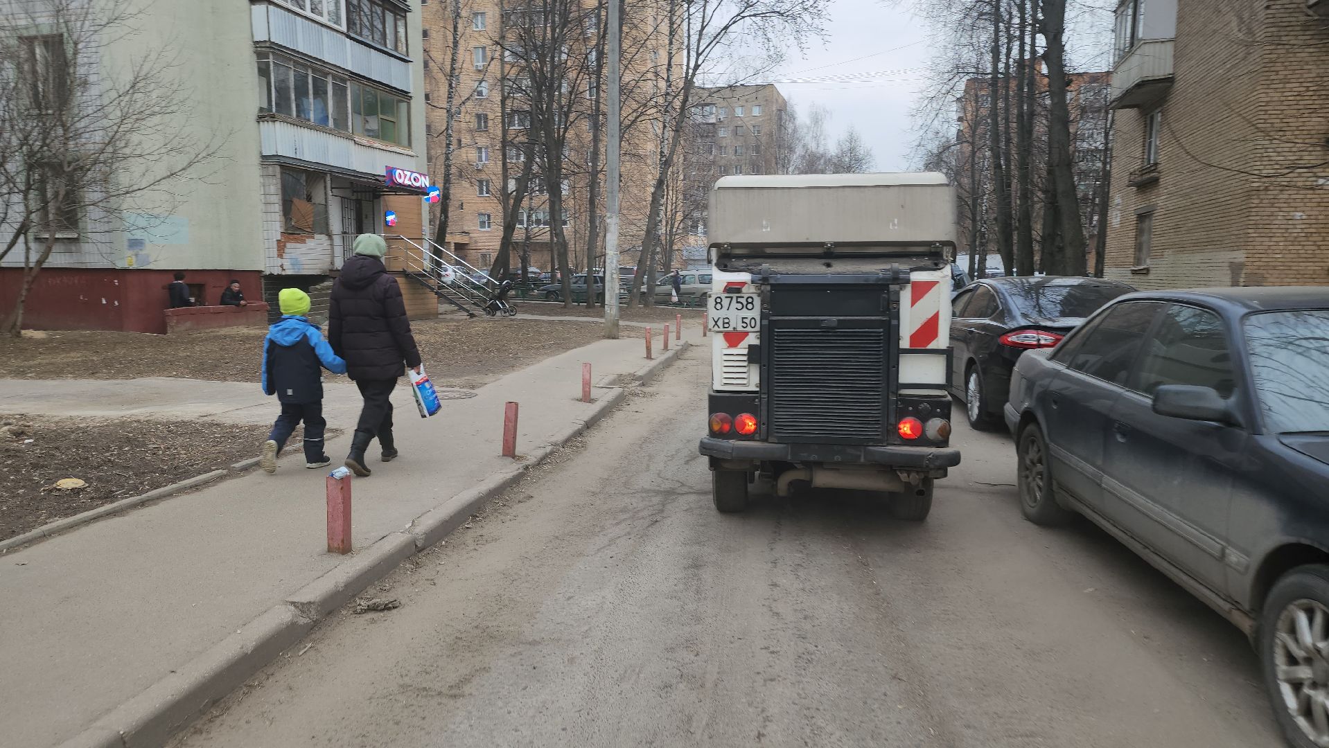 долгопрудный, мбу благоустройство, Подметально-уборочная машина,поливочная машина,