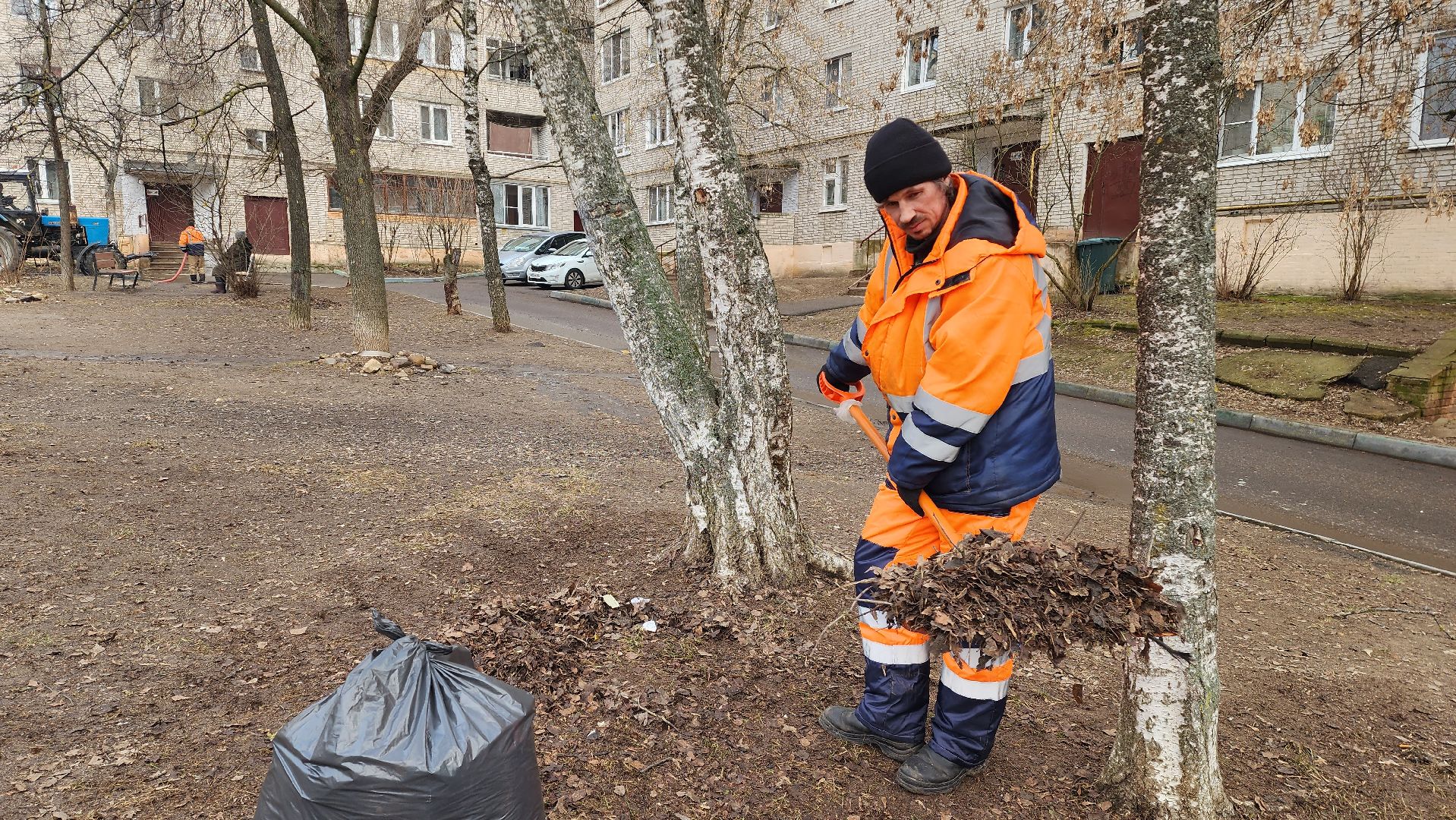 истра, благоустройство, уборка дворов после зимы,